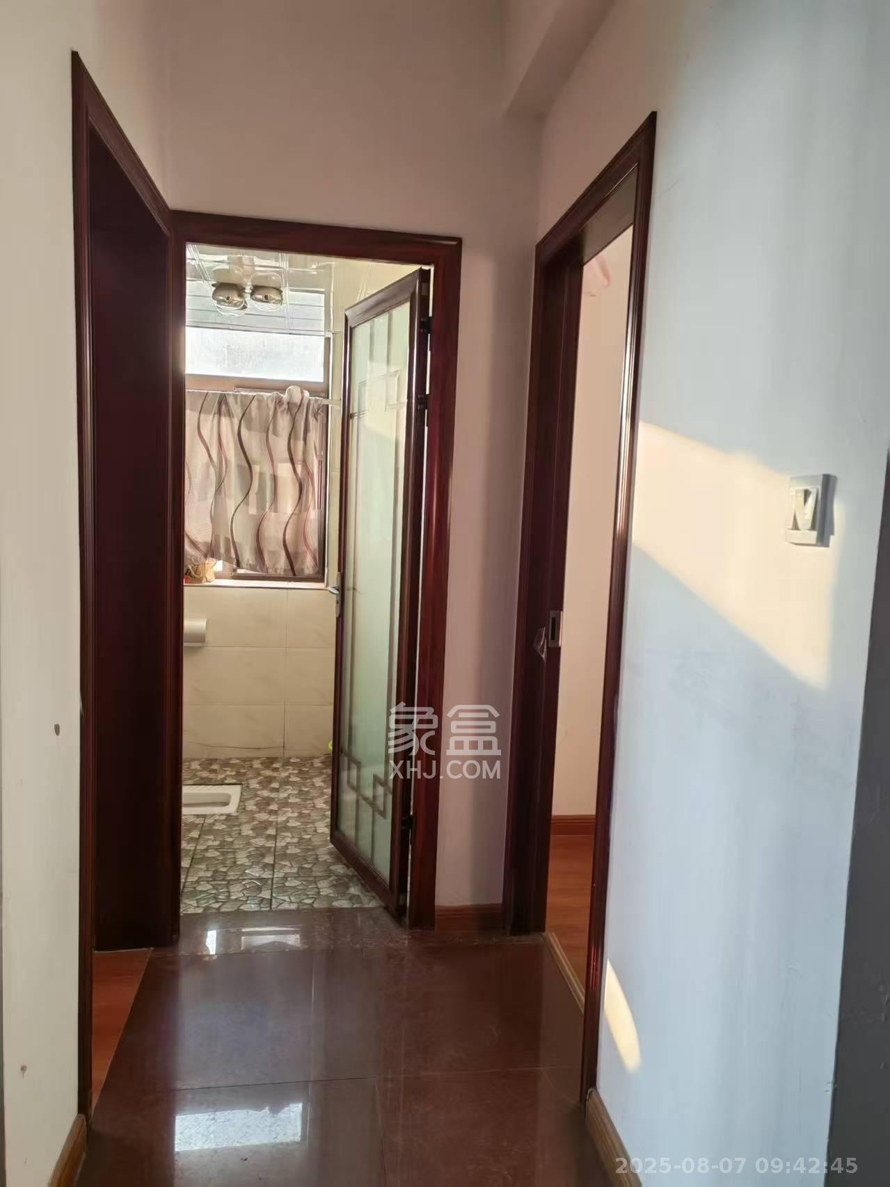 水岸世景 1室1厅1卫 600.0元/月 水岸世景 1室1厅1卫 600.0元/月室内图