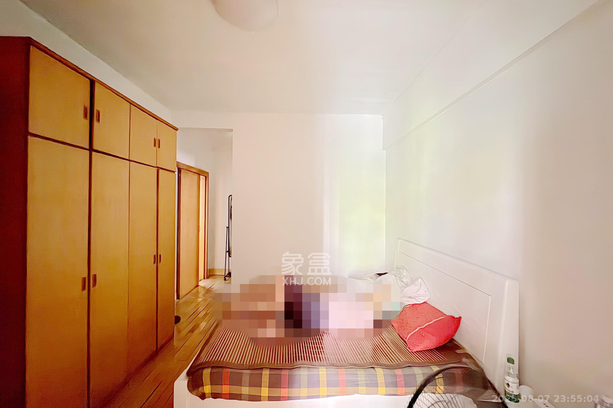 燕山街社区  3室2厅2卫    88.0万其他