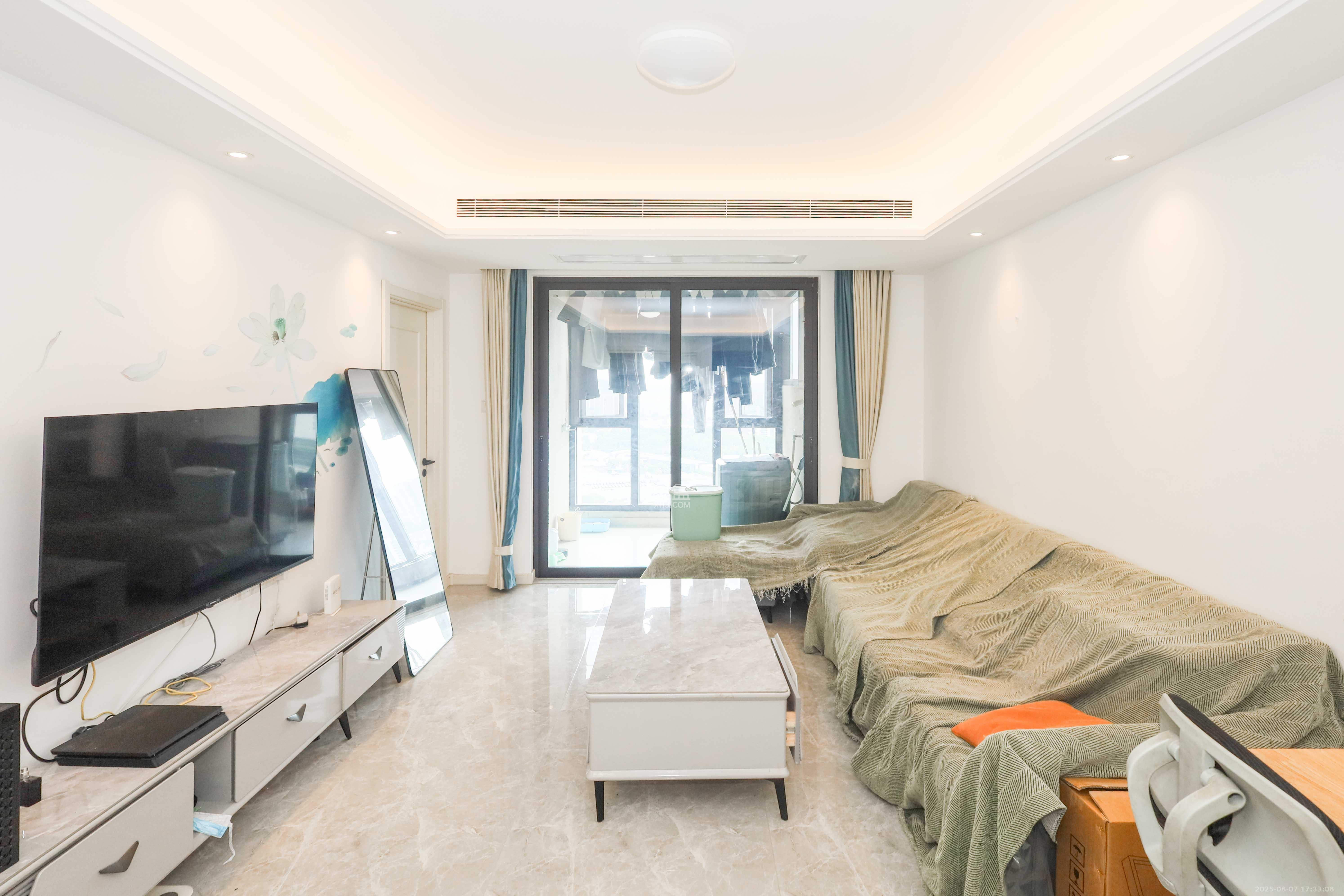 万科金色梦想B区  3室2厅2卫    102.8万 万科金色梦想B区  3室2厅2卫    102.8万客厅