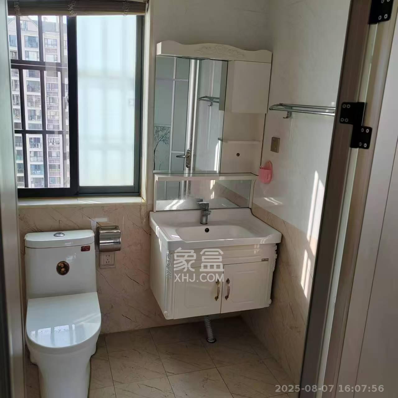 五矿紫湖香醍  4室2厅1卫    2200.0元/月 五矿紫湖香醍  4室2厅1卫    2200.0元/月室内图