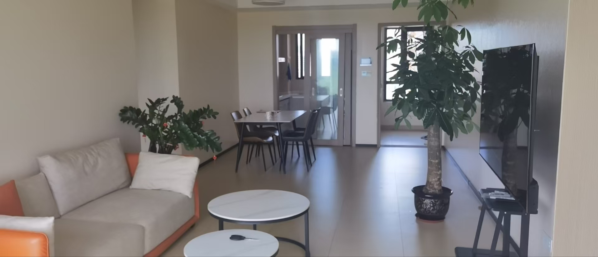 融创桃源大观 3室2厅2卫 2400.0元/月 融创桃源大观 3室2厅2卫 2400.0元/月室内图