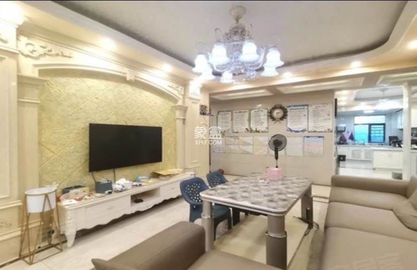 檀香山 4室2厅2卫 2500.0元/月 檀香山 4室2厅2卫 2500.0元/月室内图