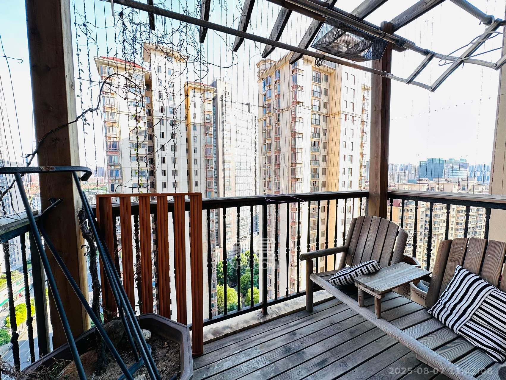 世嘉国际华城 2室2厅2卫 2600.0元/月 世嘉国际华城 2室2厅2卫 2600.0元/月室内图