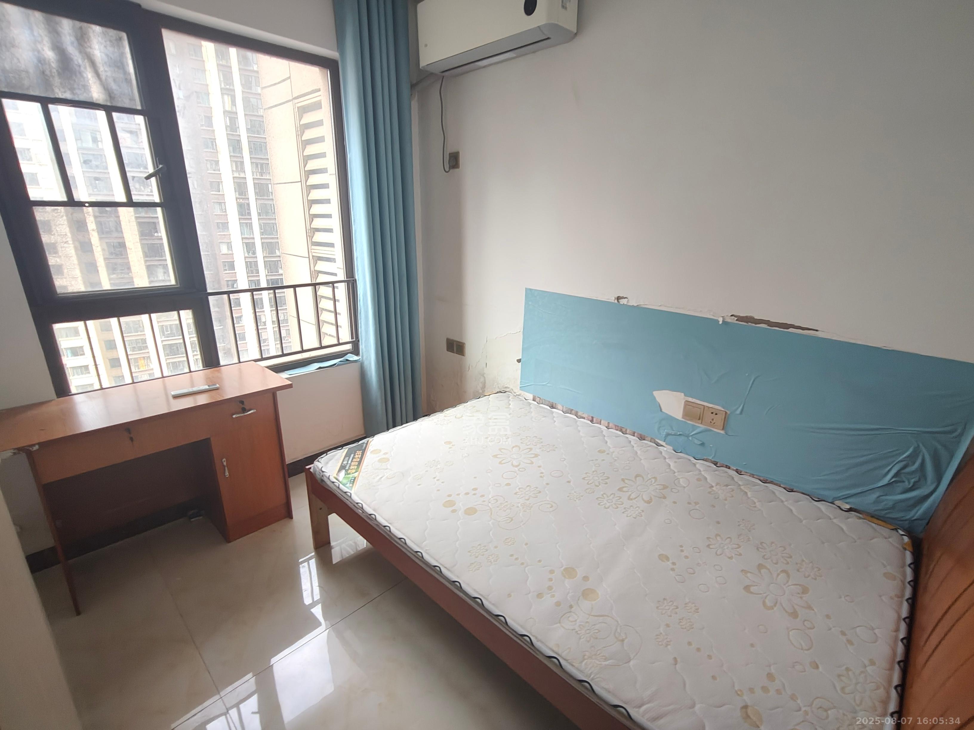 卓越浅水湾  4室2厅2卫    3000.0元/月 卓越浅水湾  4室2厅2卫    3000.0元/月室内图