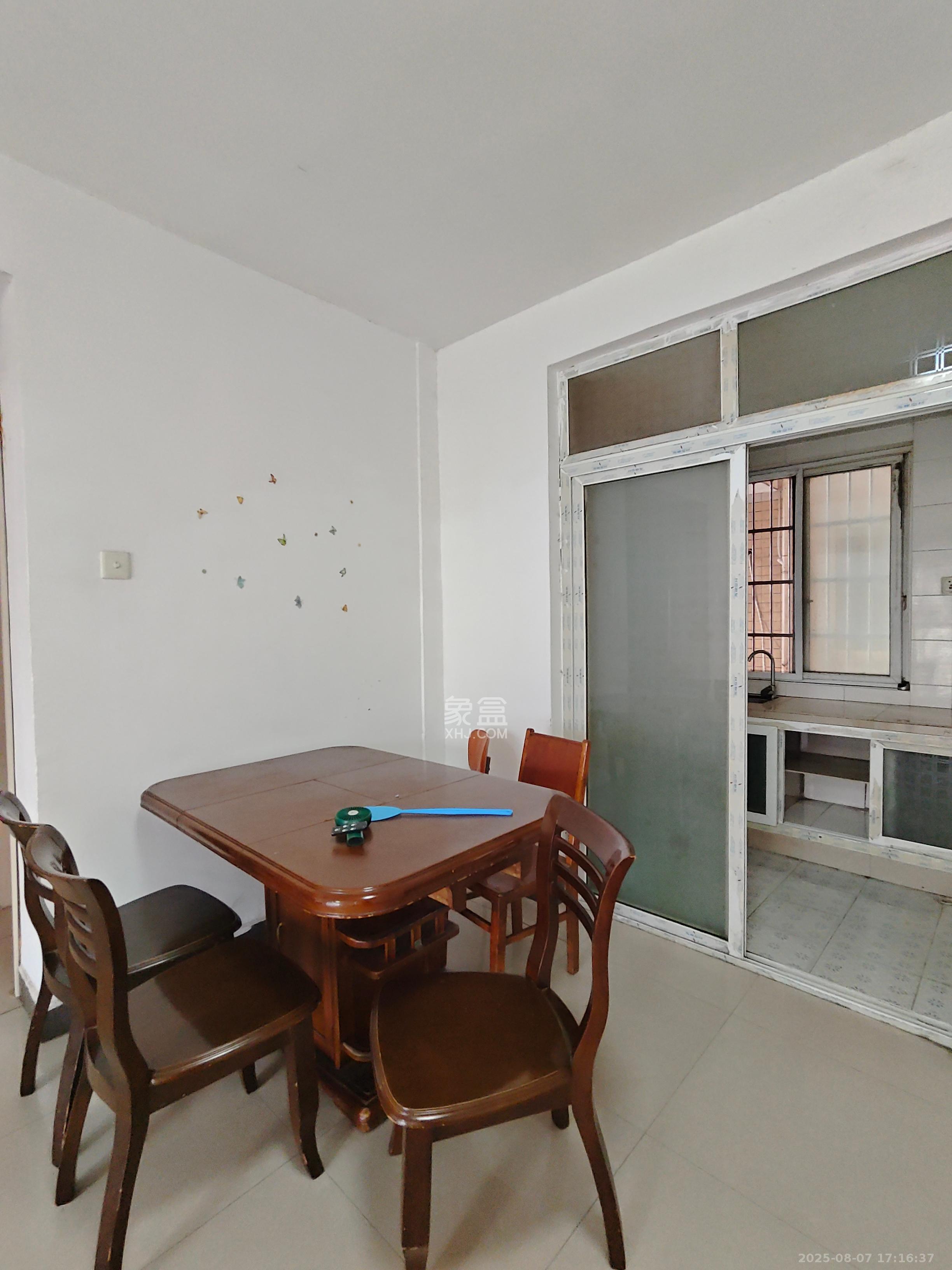 圣力华苑 2室2厅1卫 1400.0元/月 圣力华苑 2室2厅1卫 1400.0元/月室内图