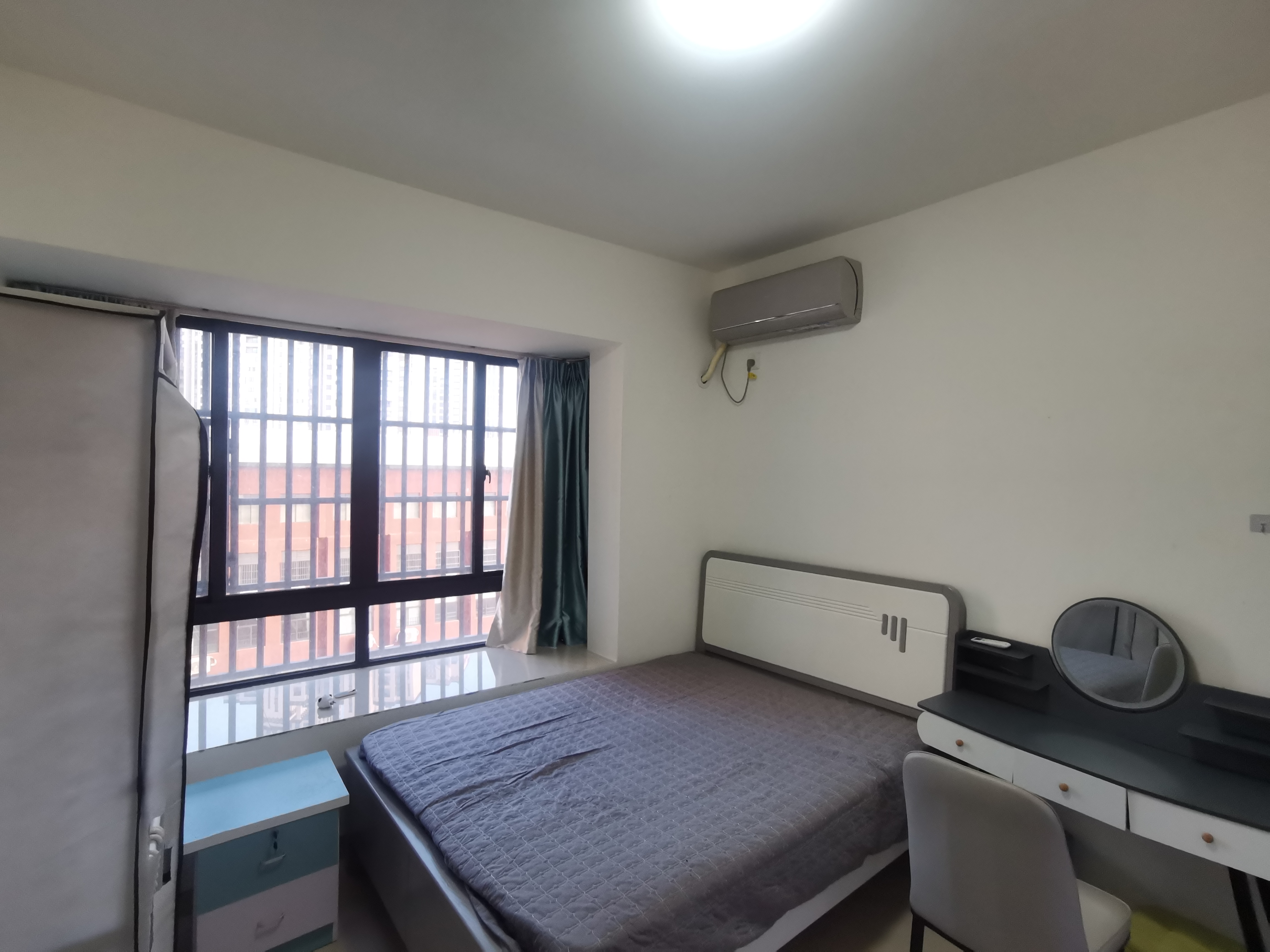 龙岐雅苑 4室2厅2卫 3000.0元/月 龙岐雅苑 4室2厅2卫 3000.0元/月室内图