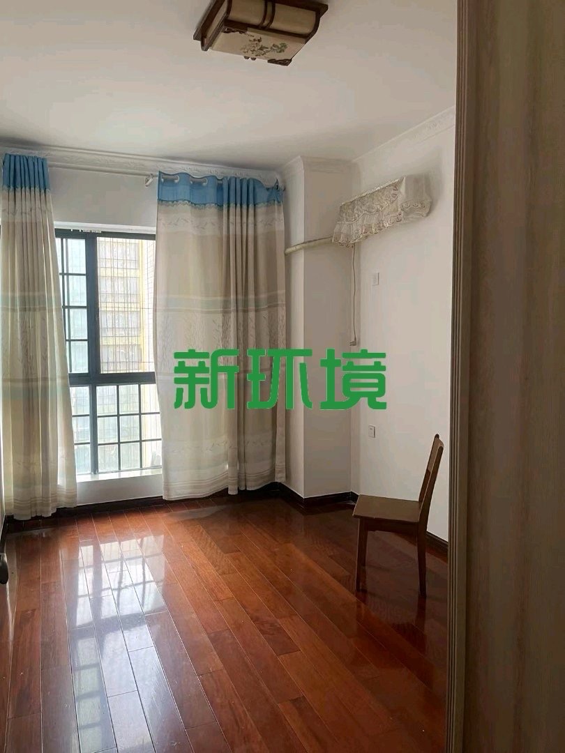 逸臣广场 4室2厅2卫 2500.0元/月 逸臣广场 4室2厅2卫 2500.0元/月室内图