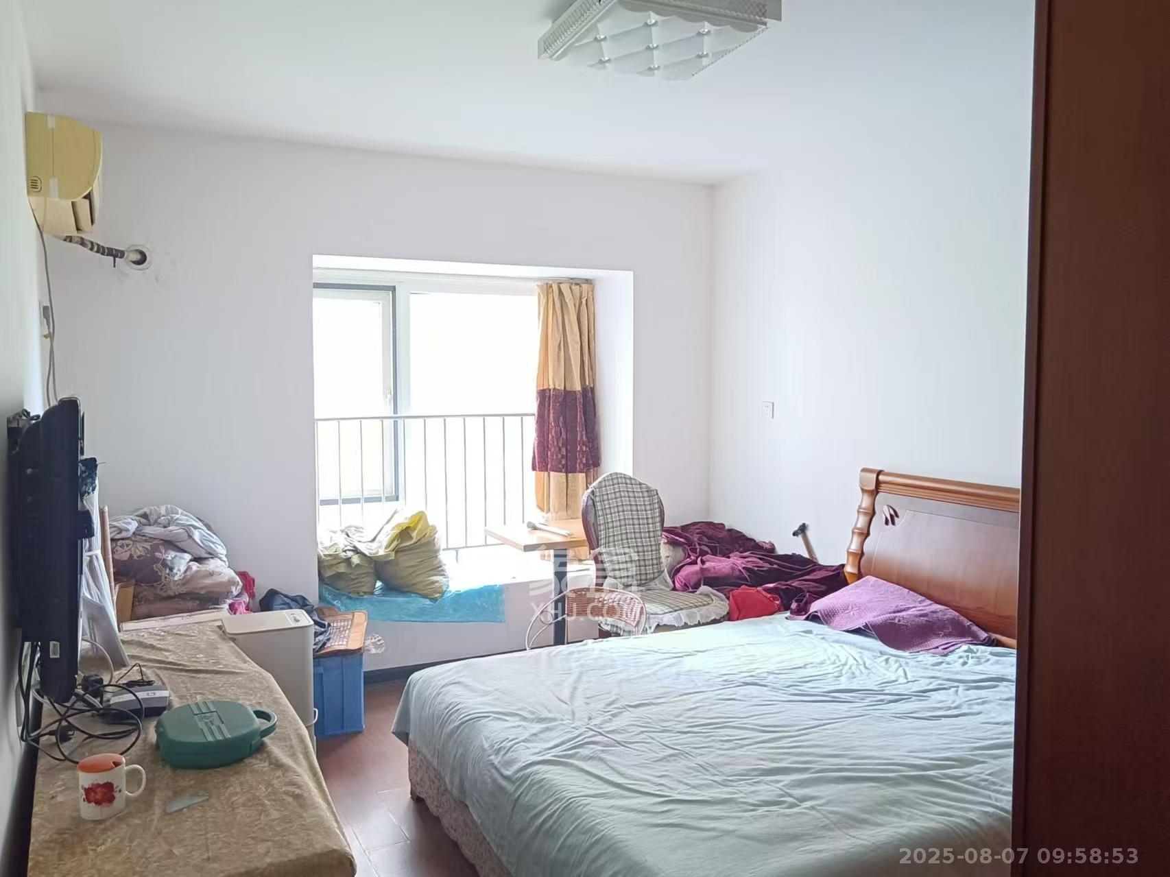 汇金城/嘉华城一期 4室2厅2卫 2500.0元/月 汇金城/嘉华城一期 4室2厅2卫 2500.0元/月室内图