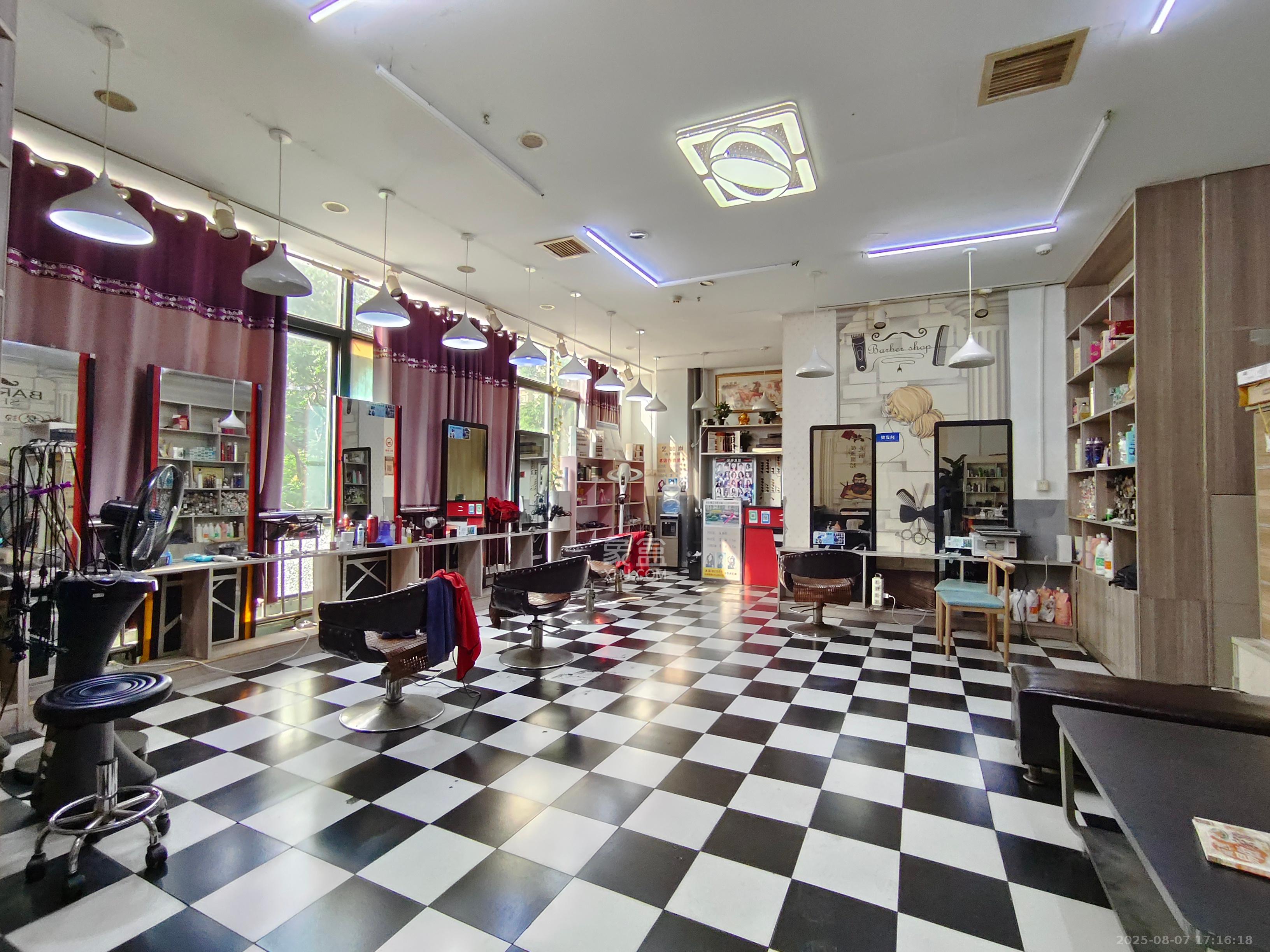 中房F联邦   113.0㎡      4500.0元/月室内图