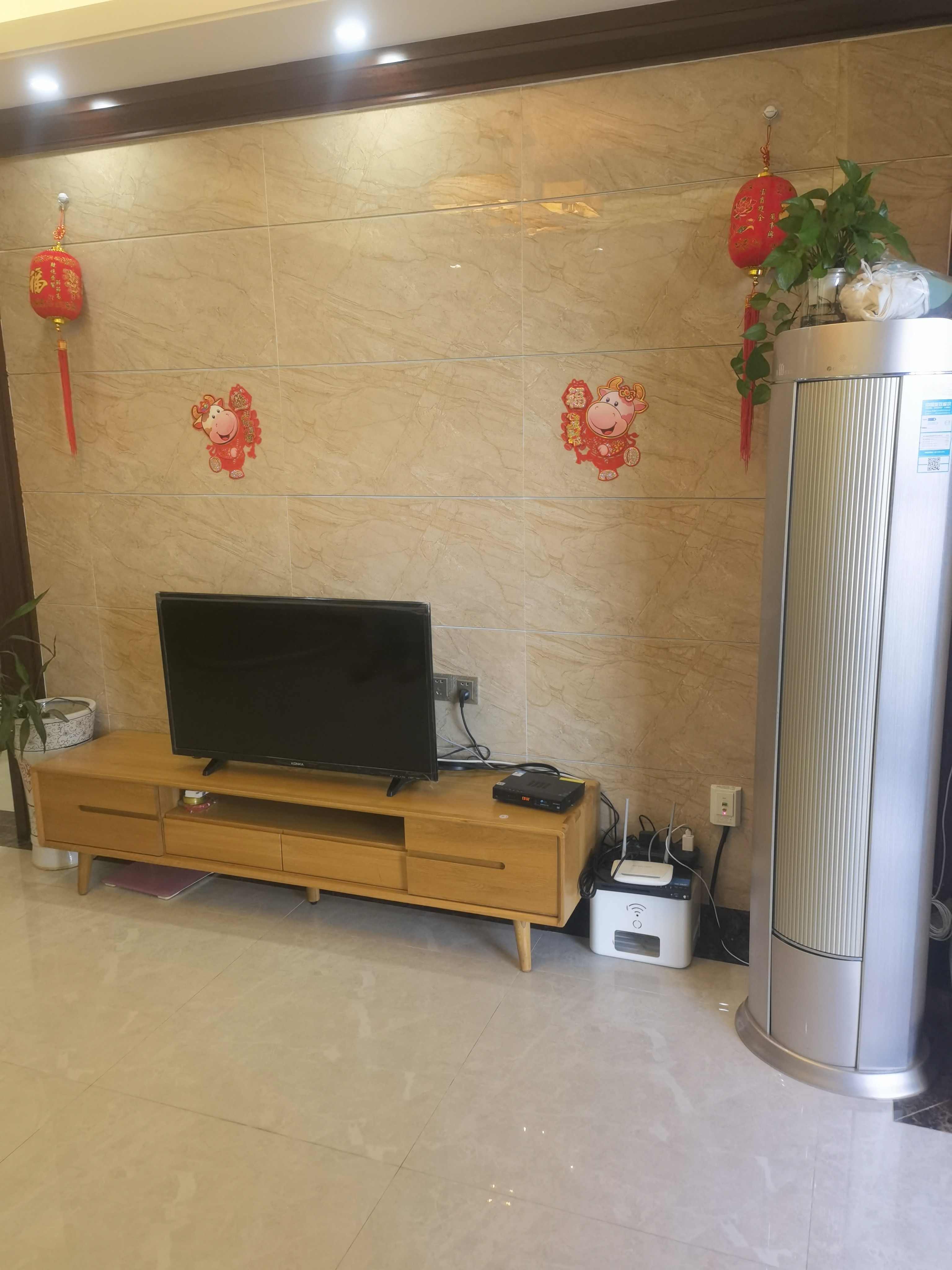 南海幸福城 3室2厅1卫 3400.0元/月 南海幸福城 3室2厅1卫 3400.0元/月室内图