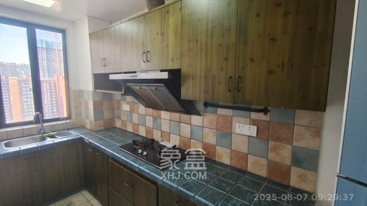 华盛世纪新城  3室2厅2卫   2500.00元/月室内图