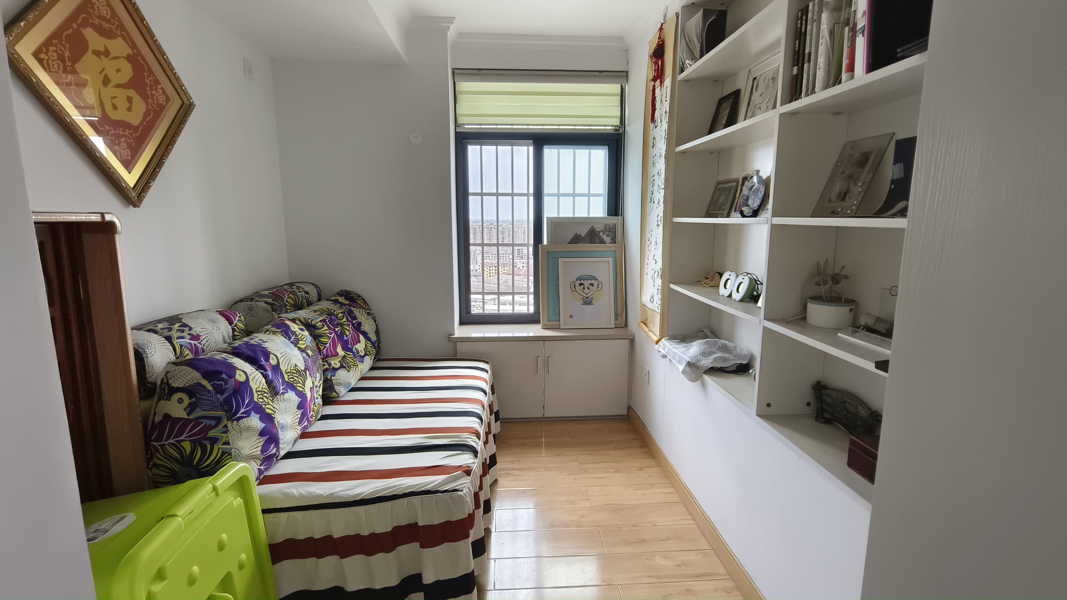 滨江财富中心 3室2厅1卫 1580.0元/月 滨江财富中心 3室2厅1卫 1580.0元/月室内图