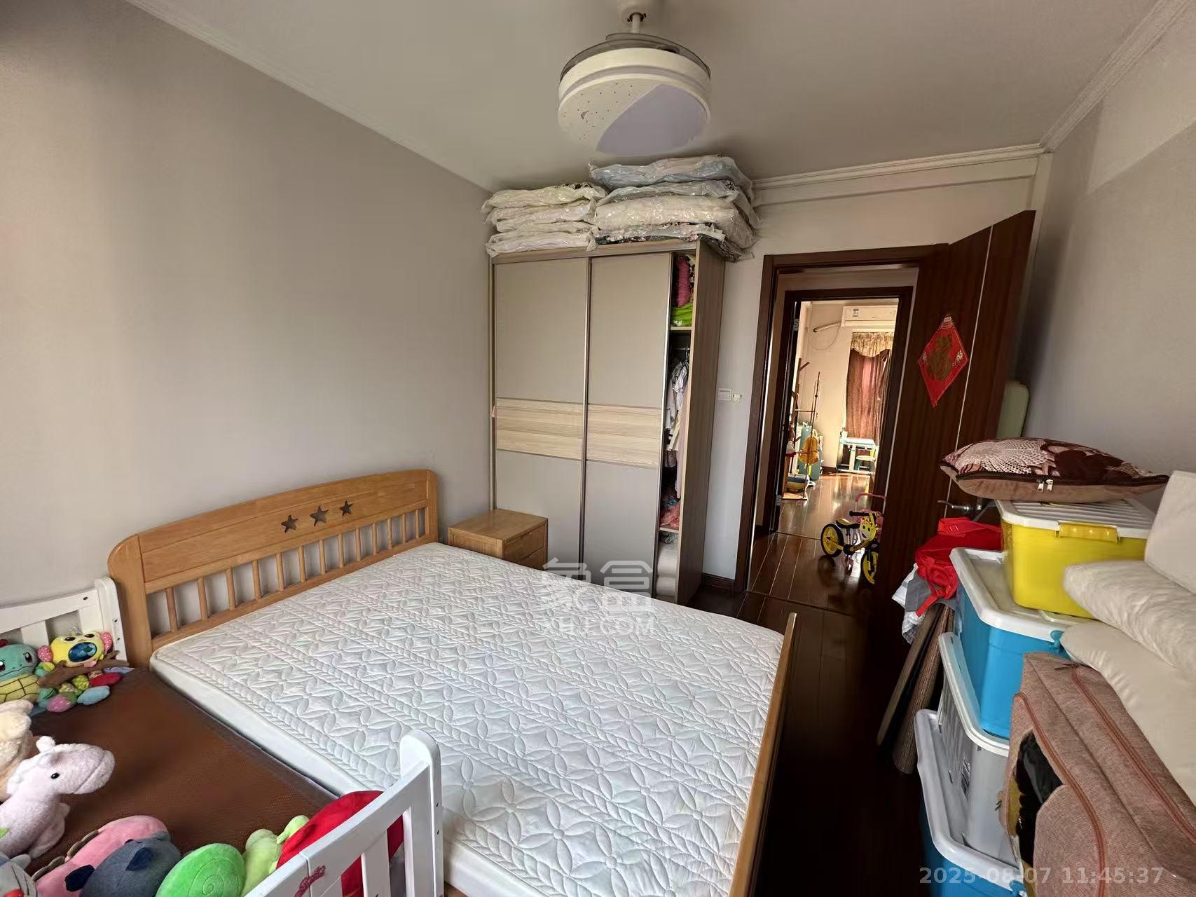 万科金域华府三四期  1室2厅2卫    3800.0元/月 万科金域华府三四期  1室2厅2卫    3800.0元/月室内图1