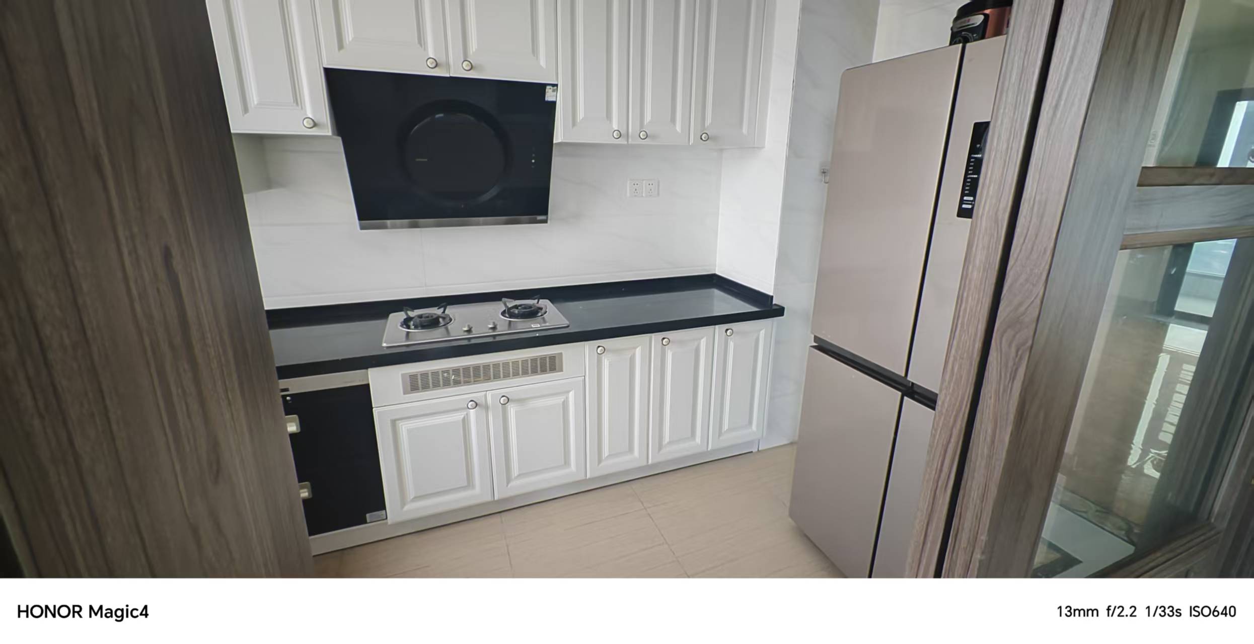 碧桂园豪园 4室2厅2卫 2500.0元/月 碧桂园豪园 4室2厅2卫 2500.0元/月室内图