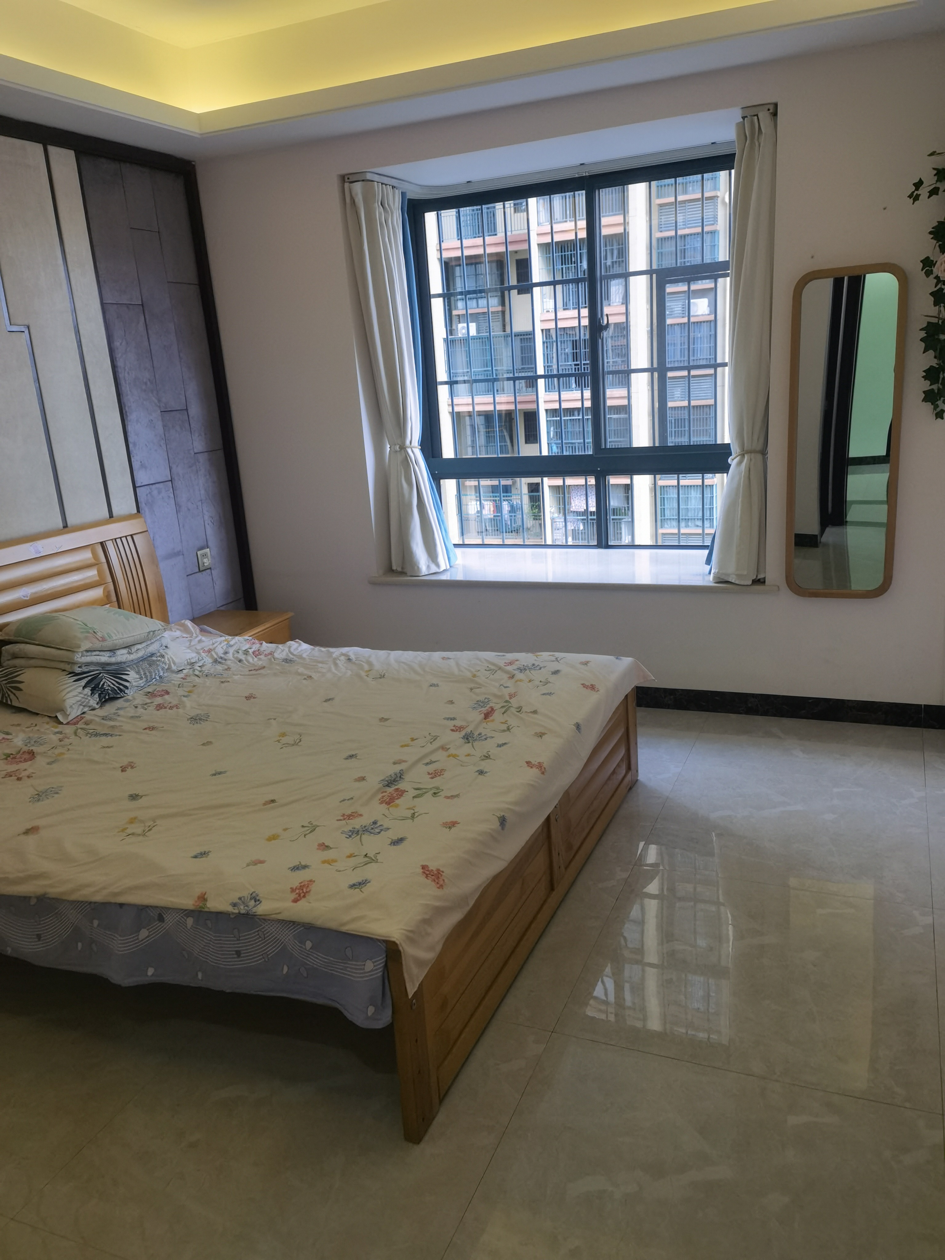 南海幸福城 3室2厅1卫 3400.0元/月 南海幸福城 3室2厅1卫 3400.0元/月室内图