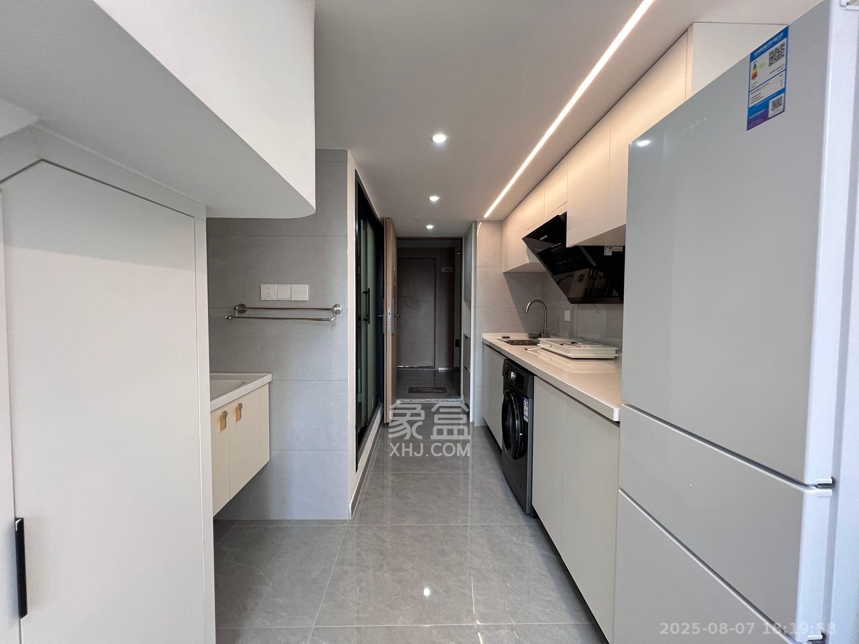 珠江花城好世界  1室0厅0卫    2150.0元/月 珠江花城好世界  1室0厅0卫    2150.0元/月室内图