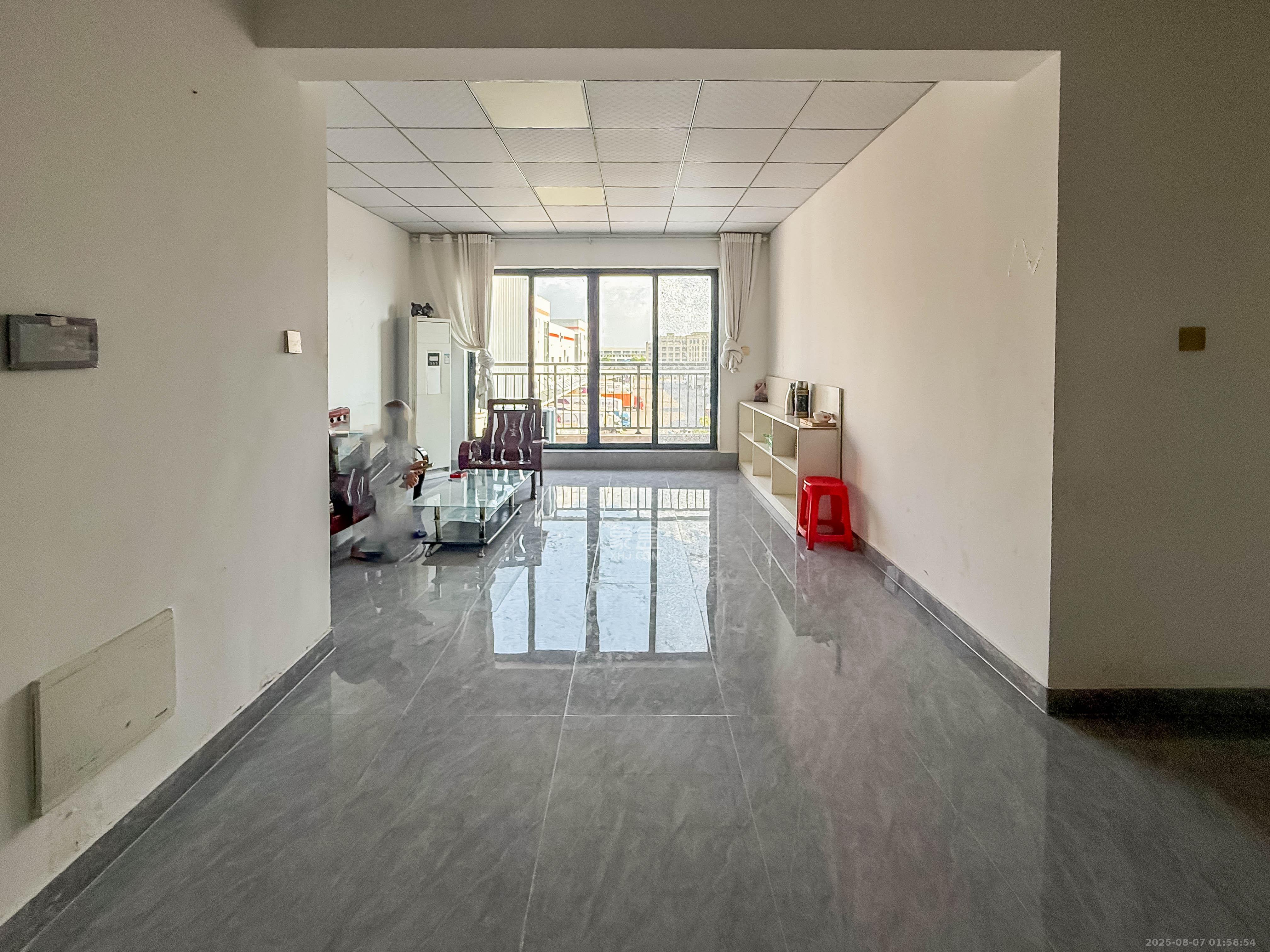 沃家苑  5室3厅2卫    149.0万 沃家苑  5室3厅2卫    149.0万