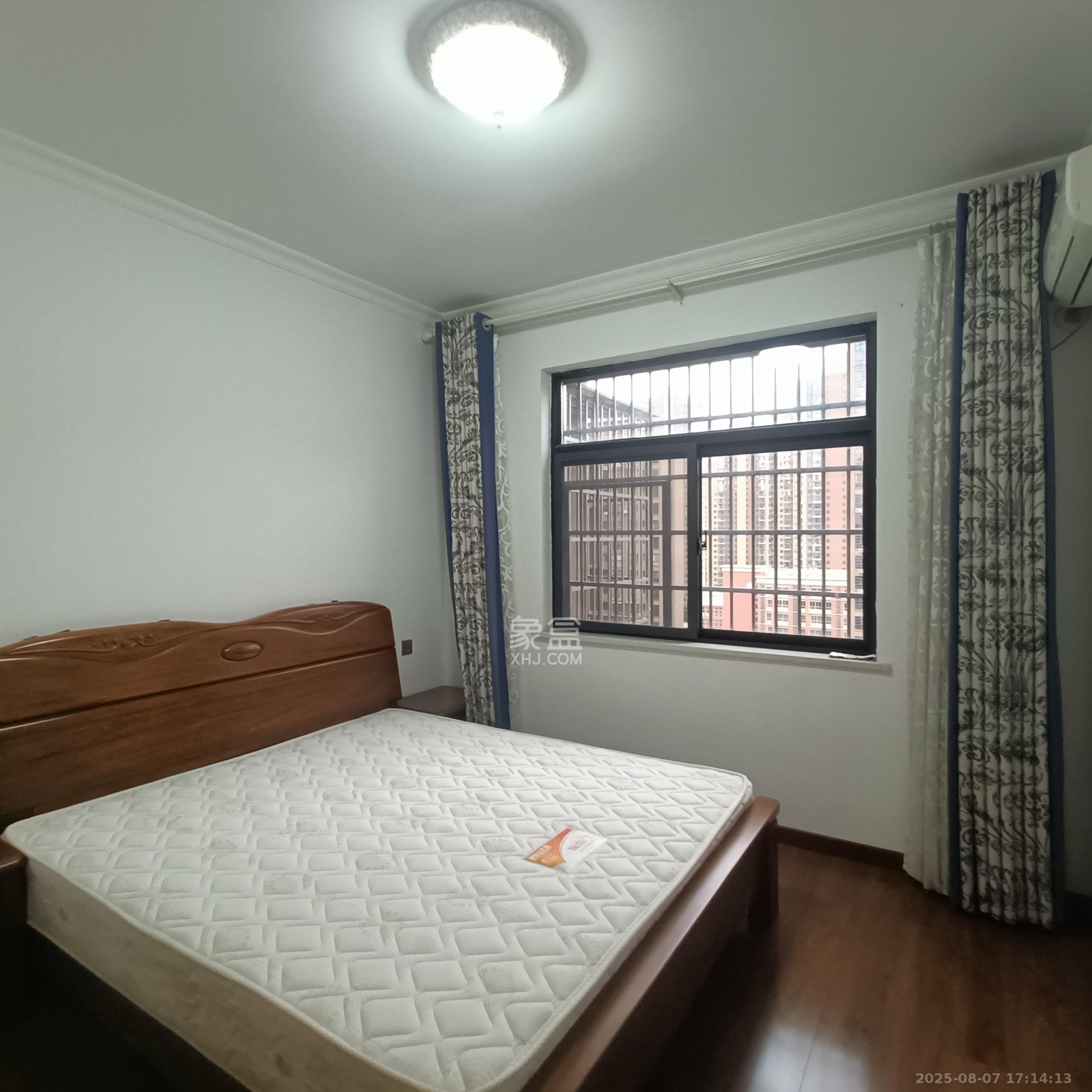 泰禹云开壹品  3室2厅2卫    3000.0元/月室内图