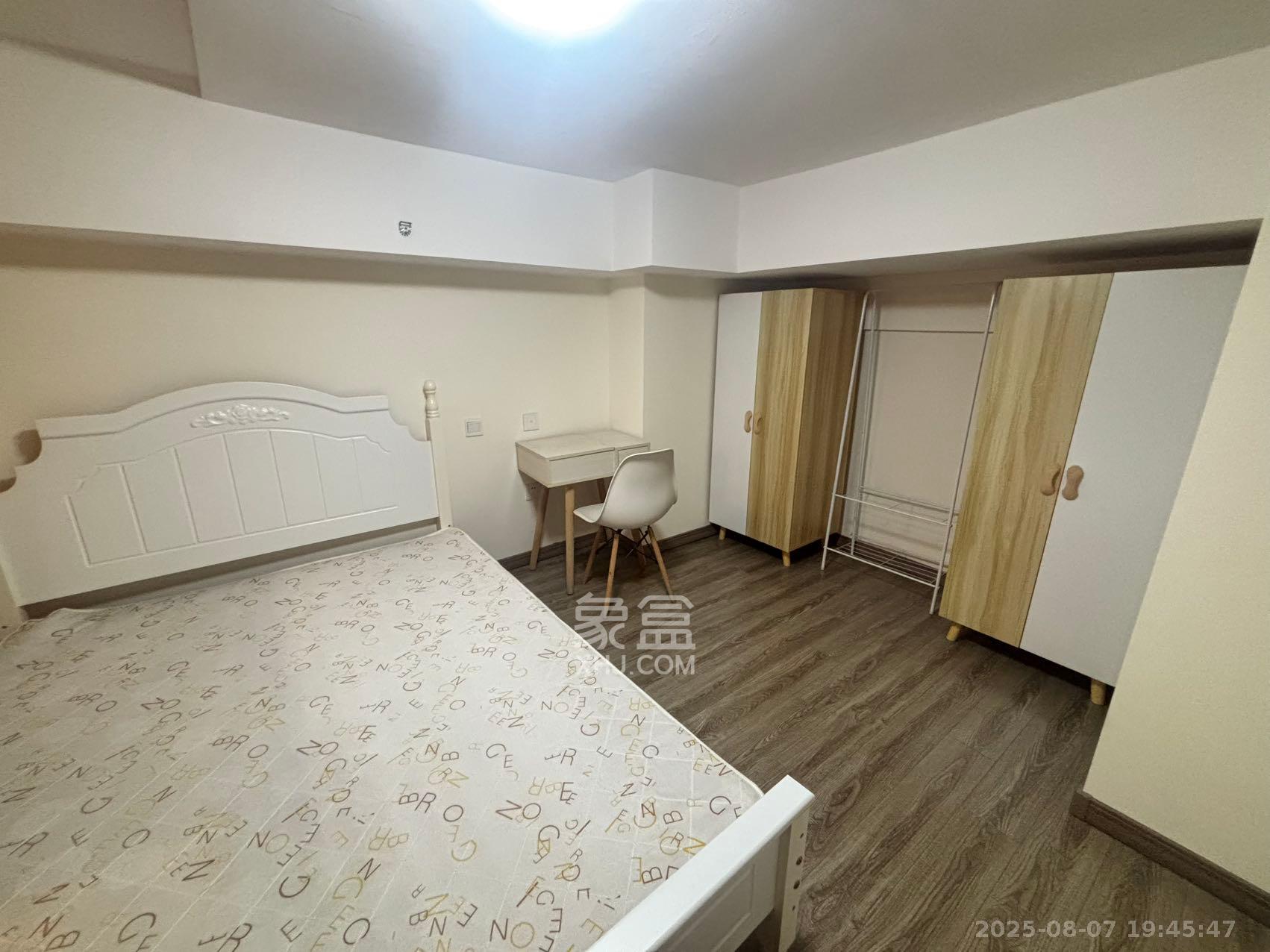 卓越浅水湾 0室1厅1卫 1600.0元/月 卓越浅水湾 0室1厅1卫 1600.0元/月室内图