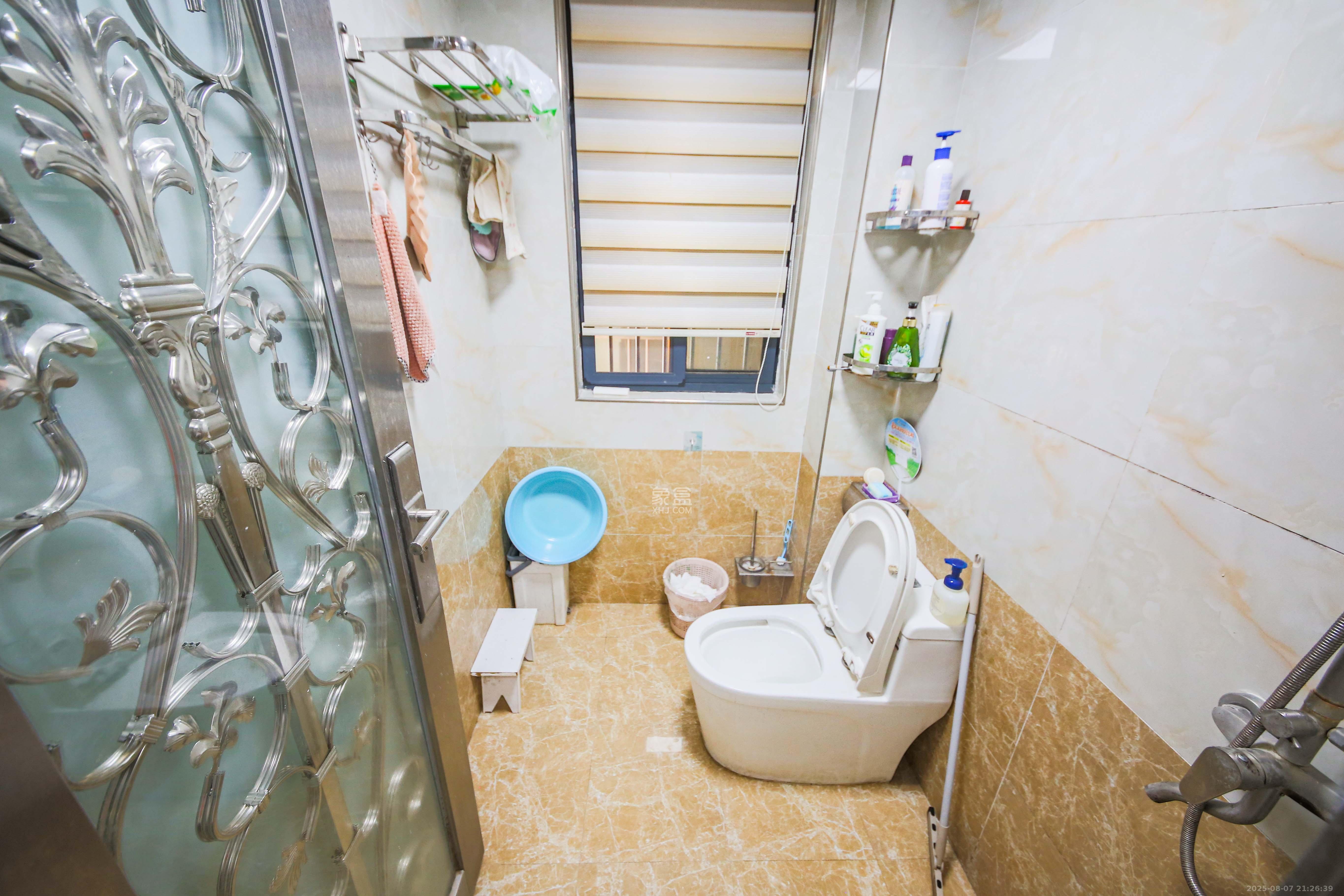 安泰嘉园（湘府邻伴）  3室2厅1卫    98.0万卫生间