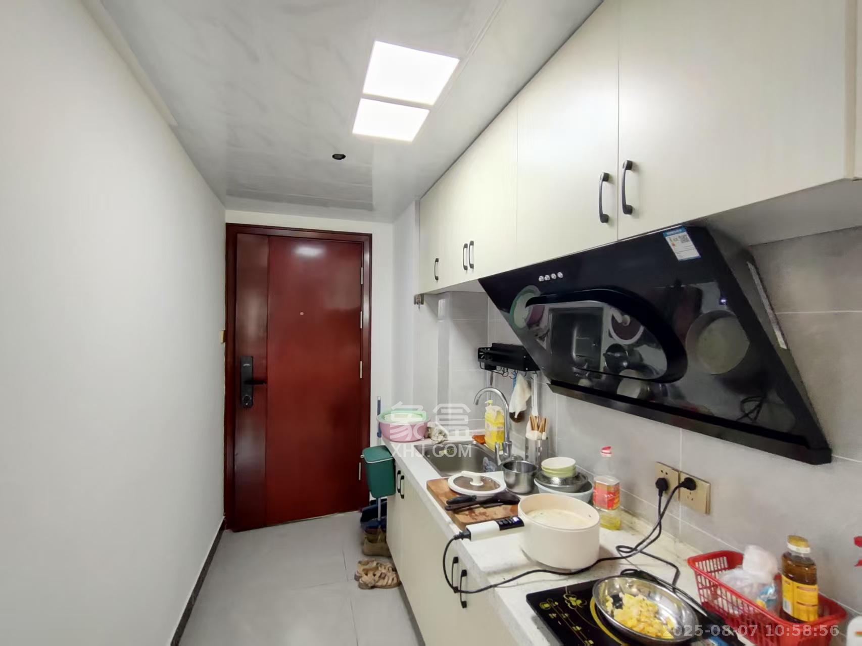 碧桂园城市之光  1室0厅1卫    2100.0元/月 碧桂园城市之光  1室0厅1卫    2100.0元/月室内图