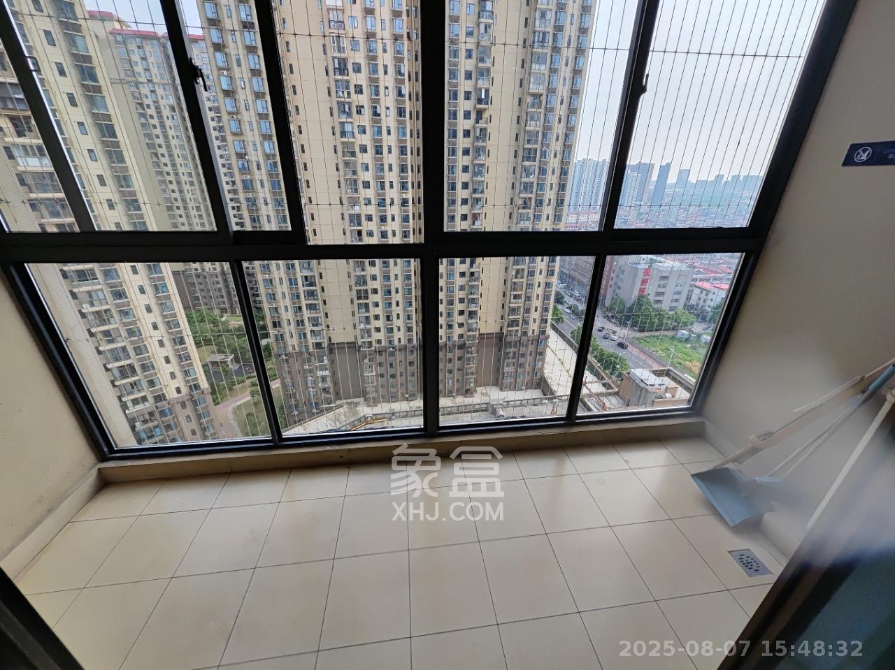江山帝景哈佛  1室1厅1卫   1400.00元/月室内图