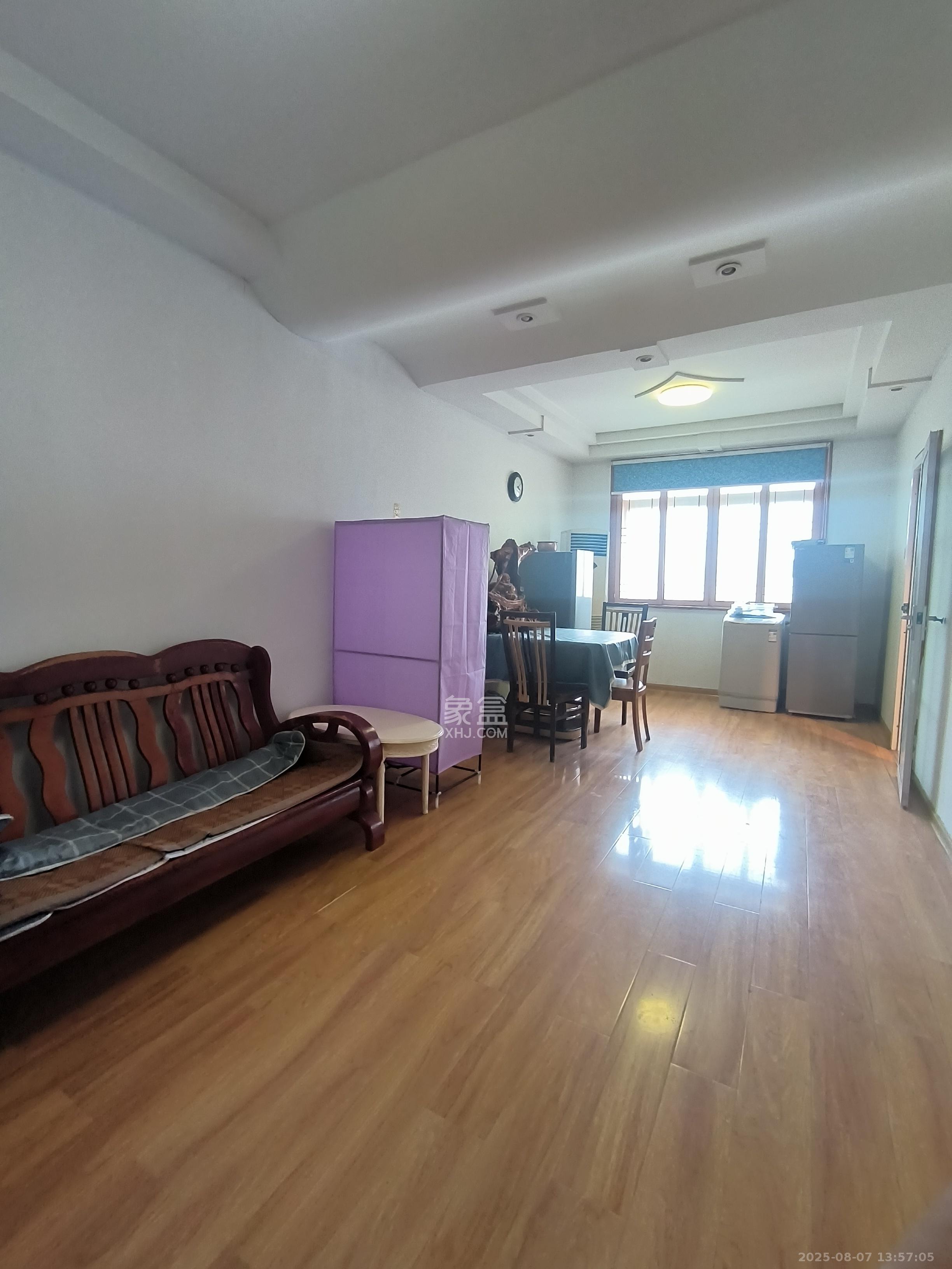 公路局宿舍  3室2厅1卫    1600.0元/月室内图