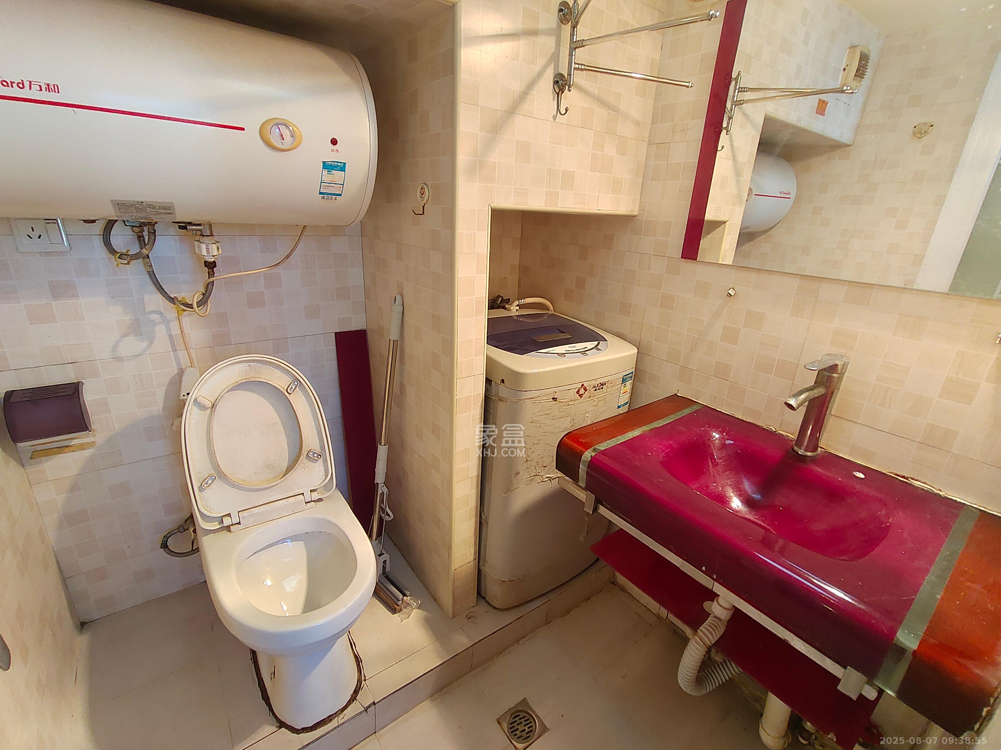 融圣国际  1室1厅1卫    1200.0元/月 融圣国际  1室1厅1卫    1200.0元/月室内图