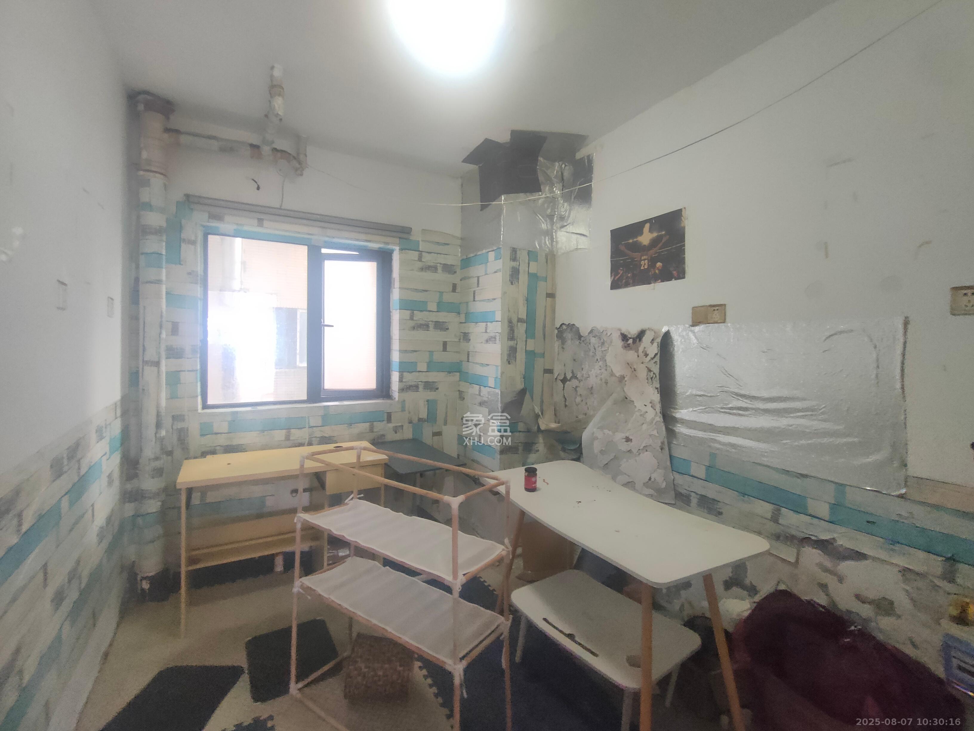 馨域公寓 1室2厅1卫 3680.0元/月 馨域公寓 1室2厅1卫 3680.0元/月室内图