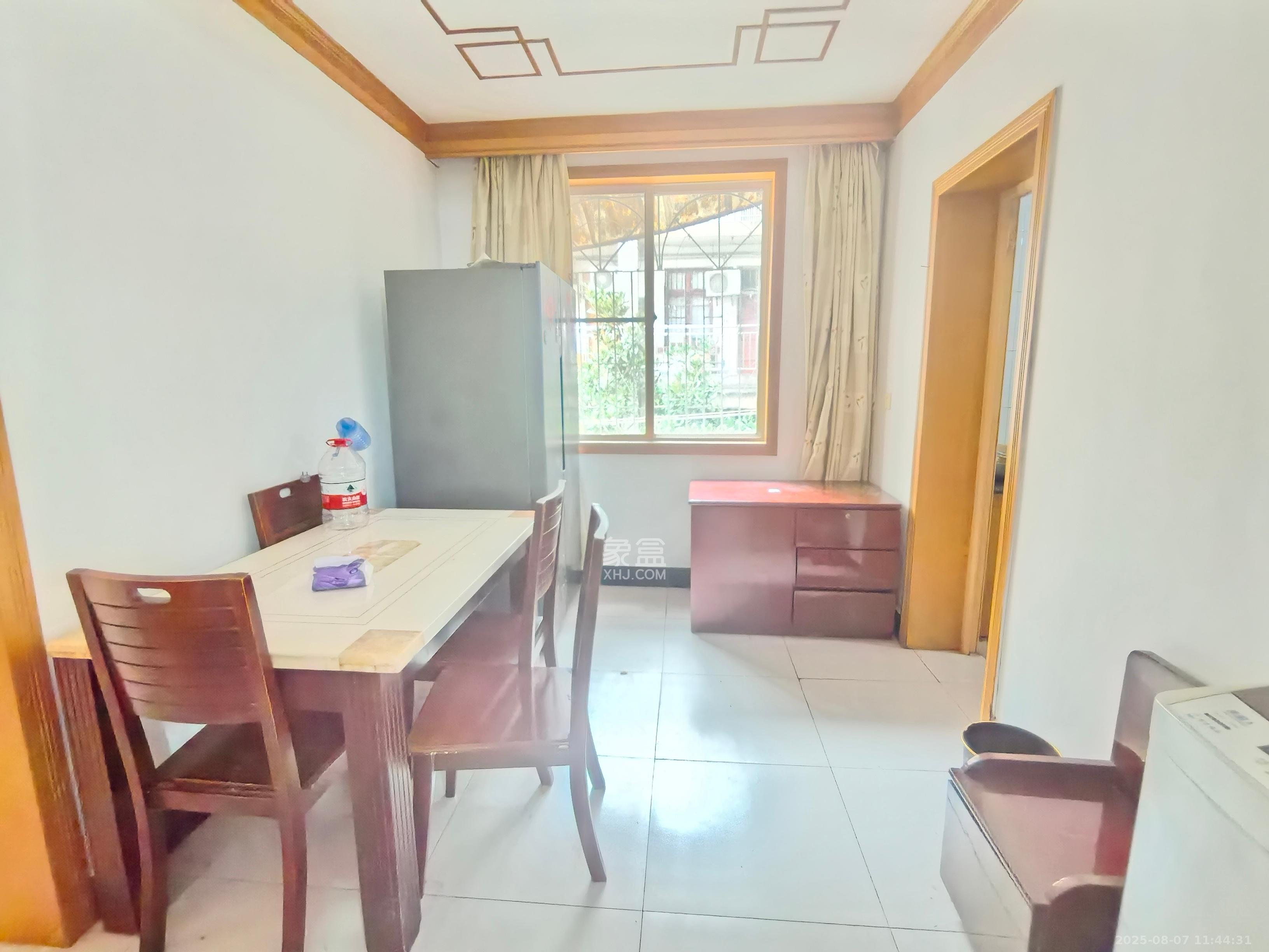 中建五局信和苑二区 3室1厅1卫 1400.0元/月 中建五局信和苑二区 3室1厅1卫 1400.0元/月室内图