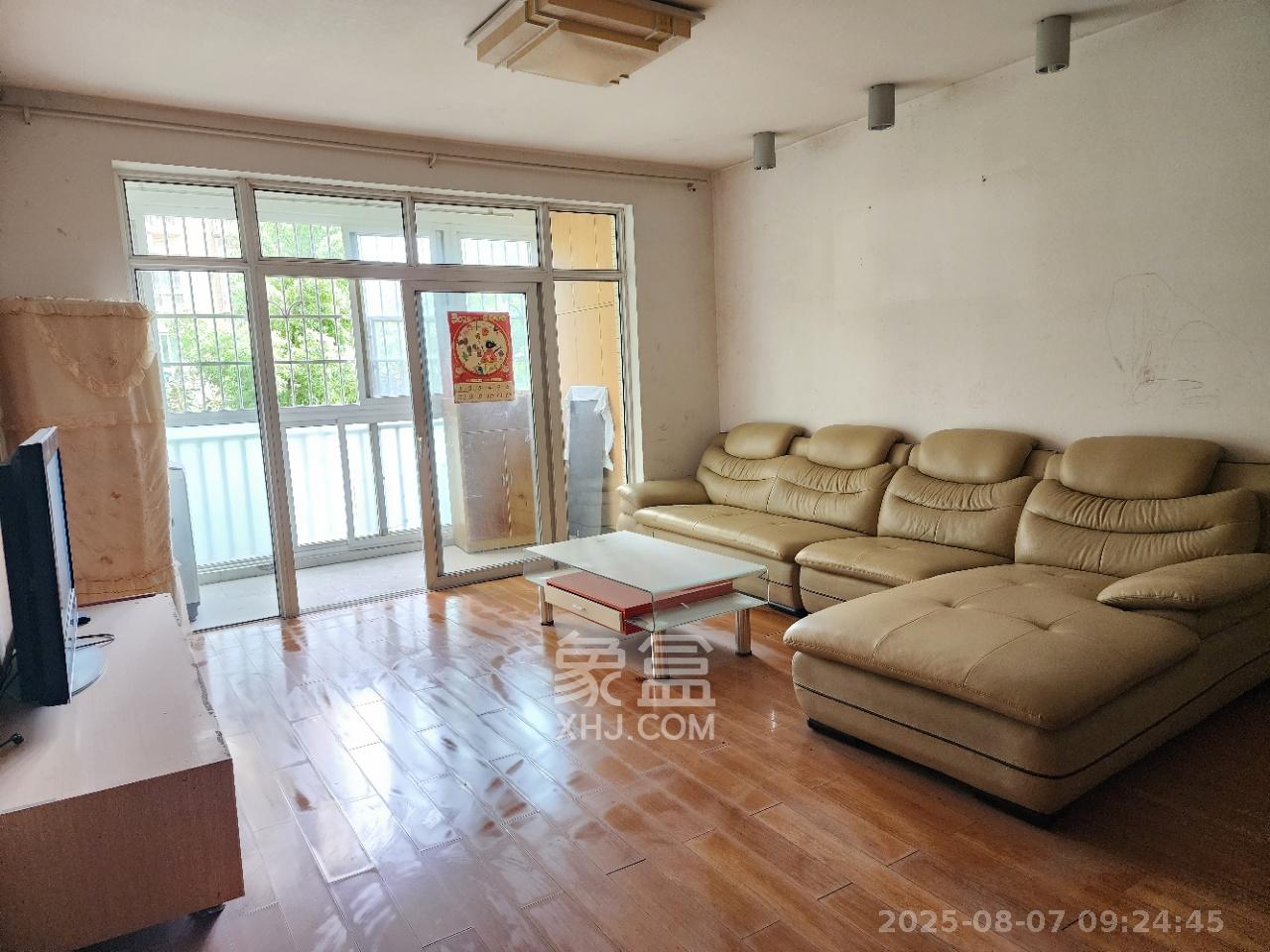 金碧文华  3室2厅2卫    2300.0元/月 金碧文华  3室2厅2卫    2300.0元/月室内图