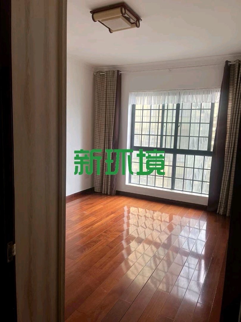 逸臣广场 4室2厅2卫 2500.0元/月 逸臣广场 4室2厅2卫 2500.0元/月室内图