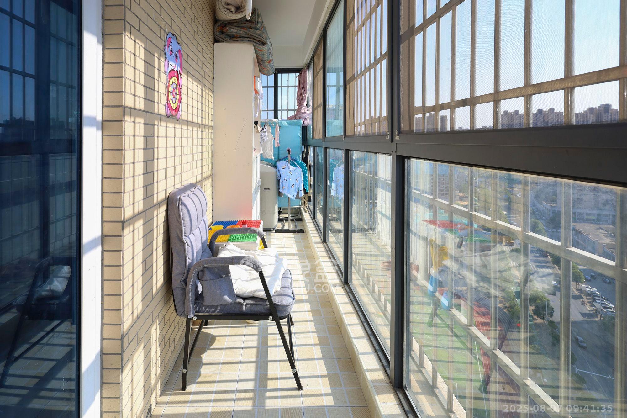 谷山庭院二期 3室1厅1卫 2200.0元/月 谷山庭院二期 3室1厅1卫 2200.0元/月室内图