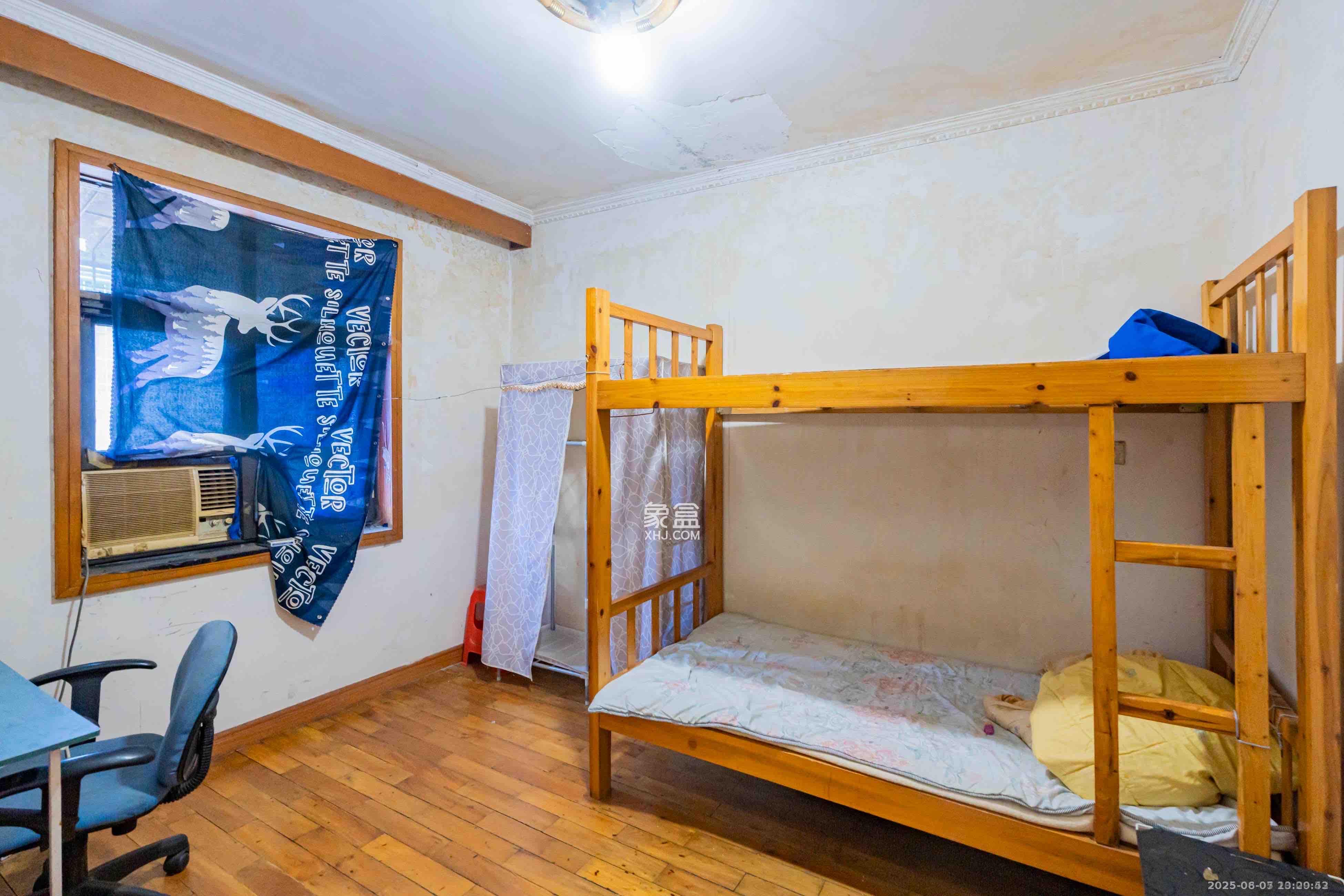 上麻园岭散盘 5室2厅1卫 1800.0元/月 上麻园岭散盘 5室2厅1卫 1800.0元/月室内图