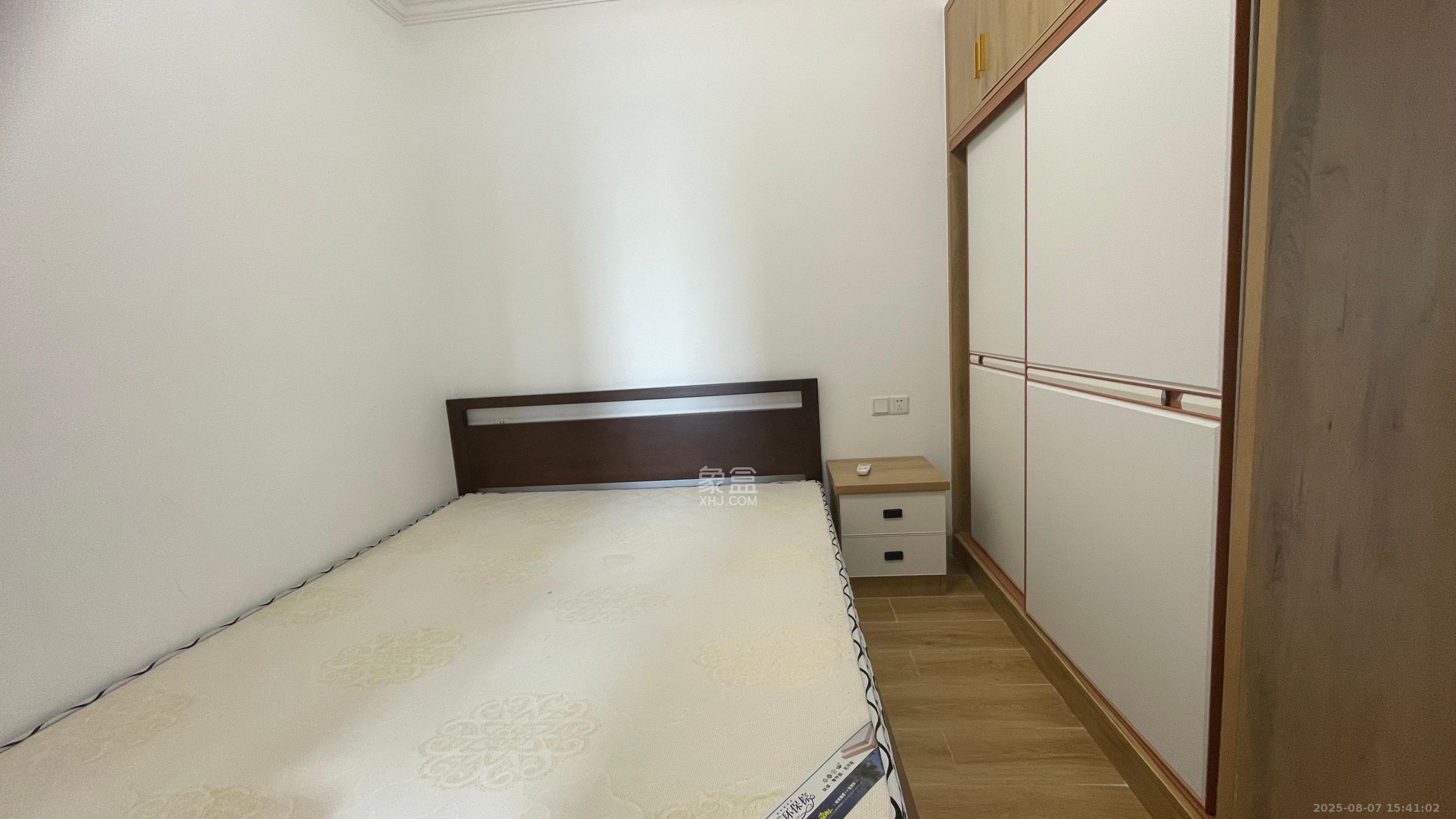 惟泽园  2室1厅1卫   2400.00元/月室内图