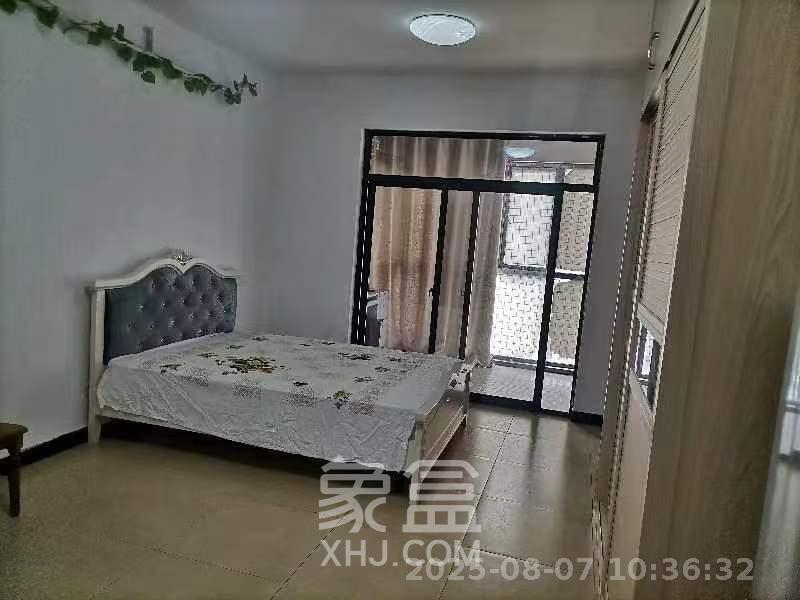 剑桥名门  1室1厅1卫   1400.00元/月室内图