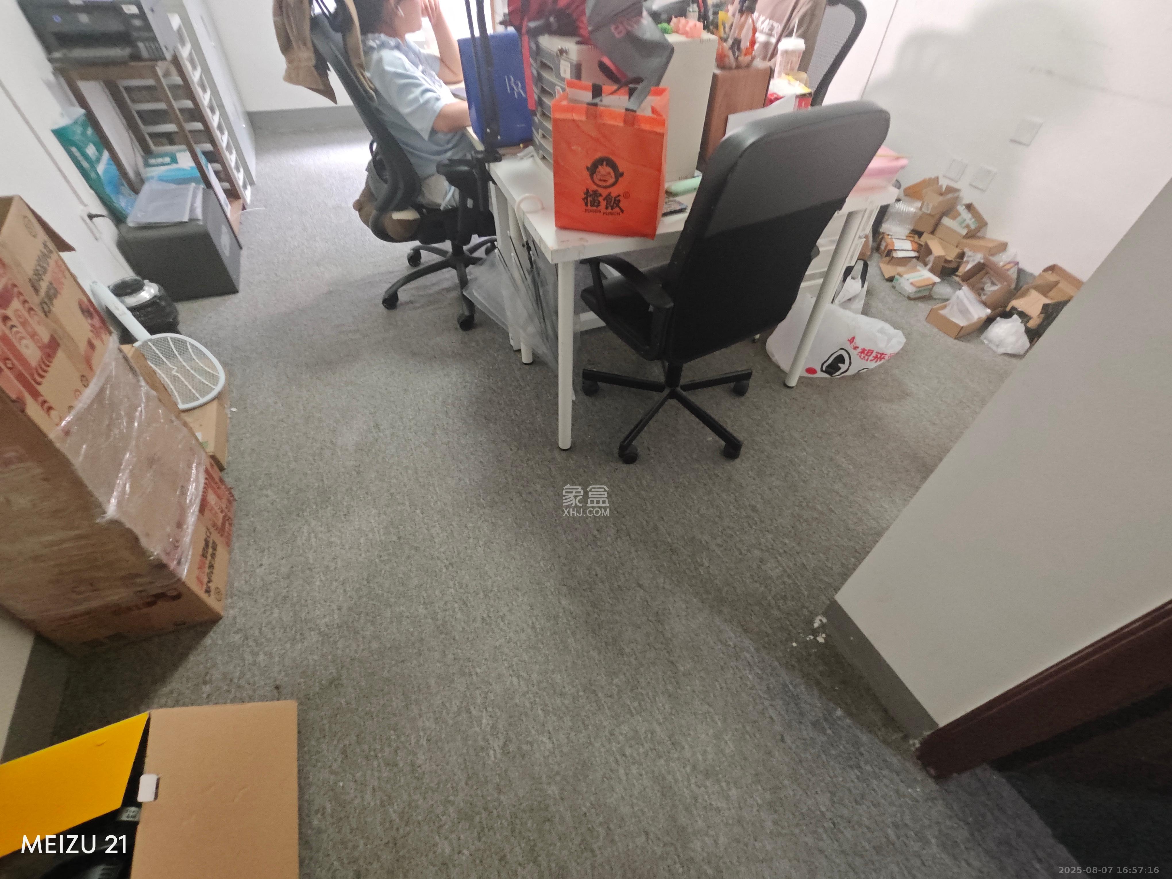 万科城 5室2厅2卫 6000.0元/月 万科城 5室2厅2卫 6000.0元/月室内图