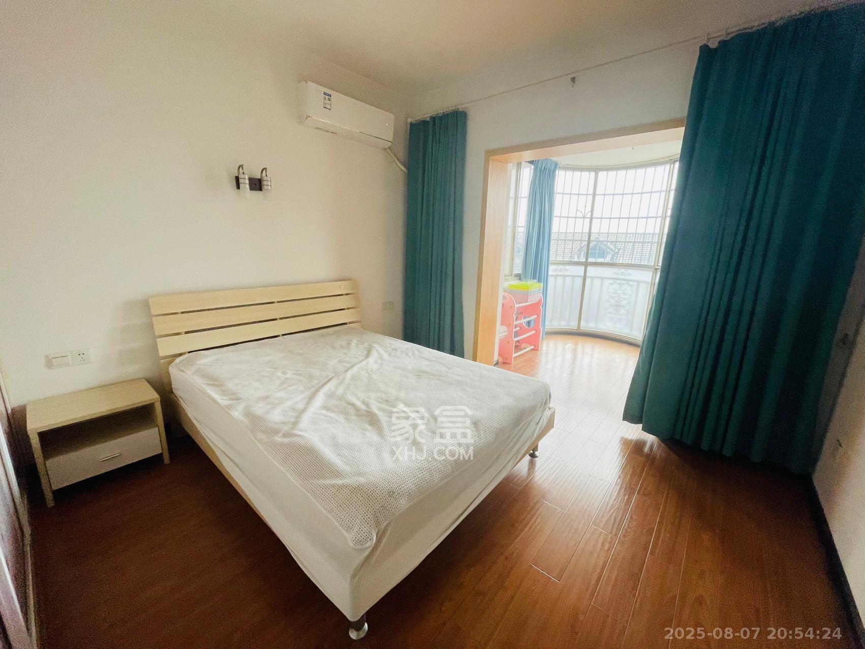 湘绣城  2室2厅1卫    1700.0元/月室内图