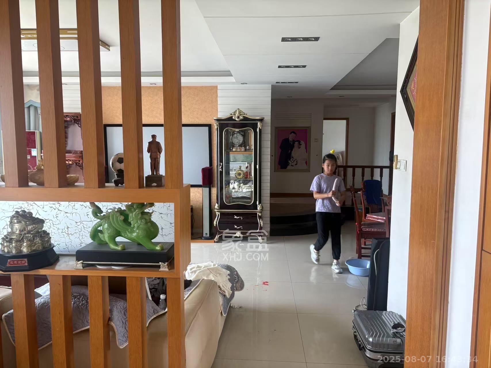 中建桂苑  4室2厅2卫    3000.0元/月 中建桂苑  4室2厅2卫    3000.0元/月室内图