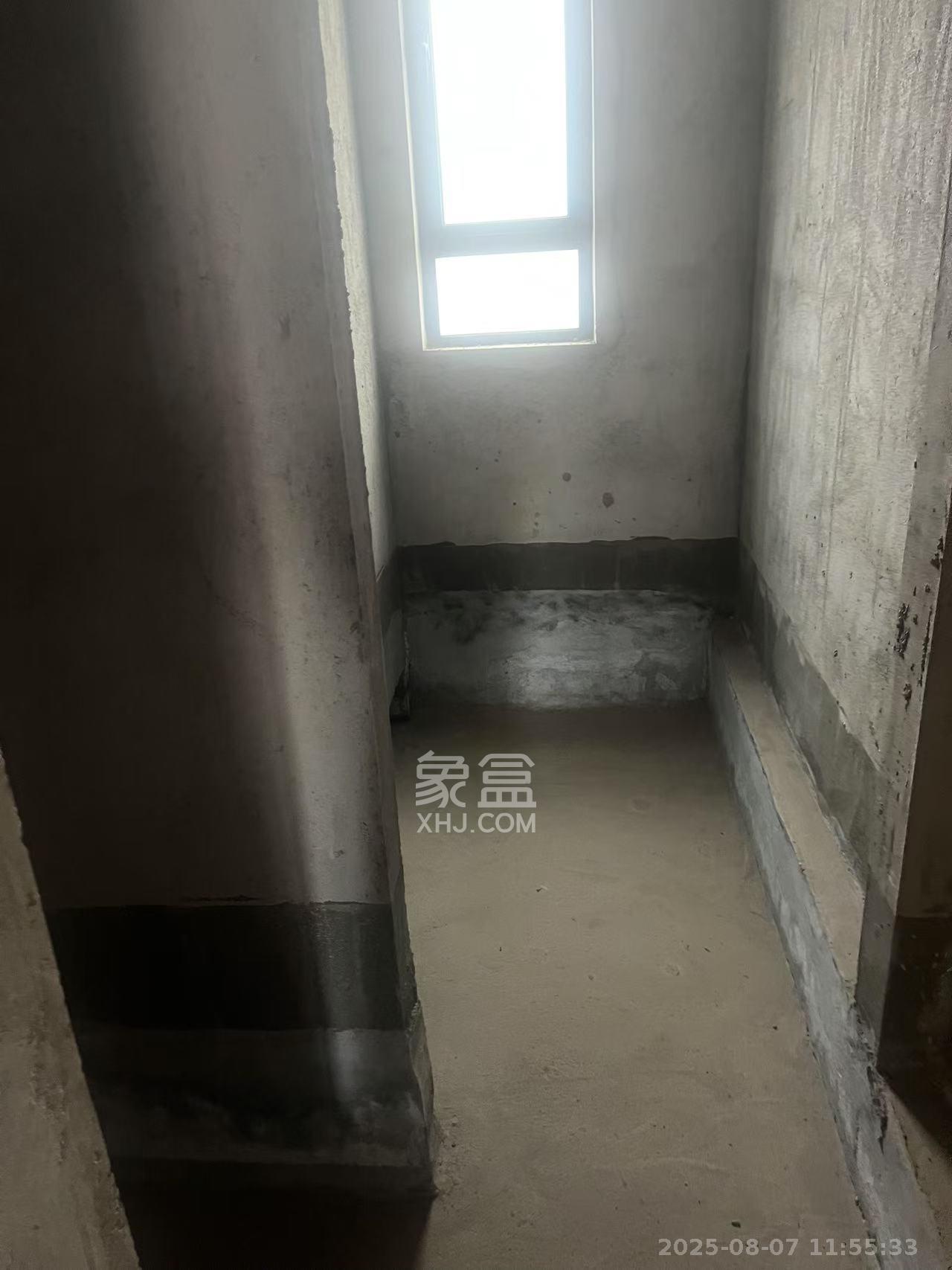 碧桂园南城首府（东宸林海）  4室2厅1卫   2000.00元/月室内图