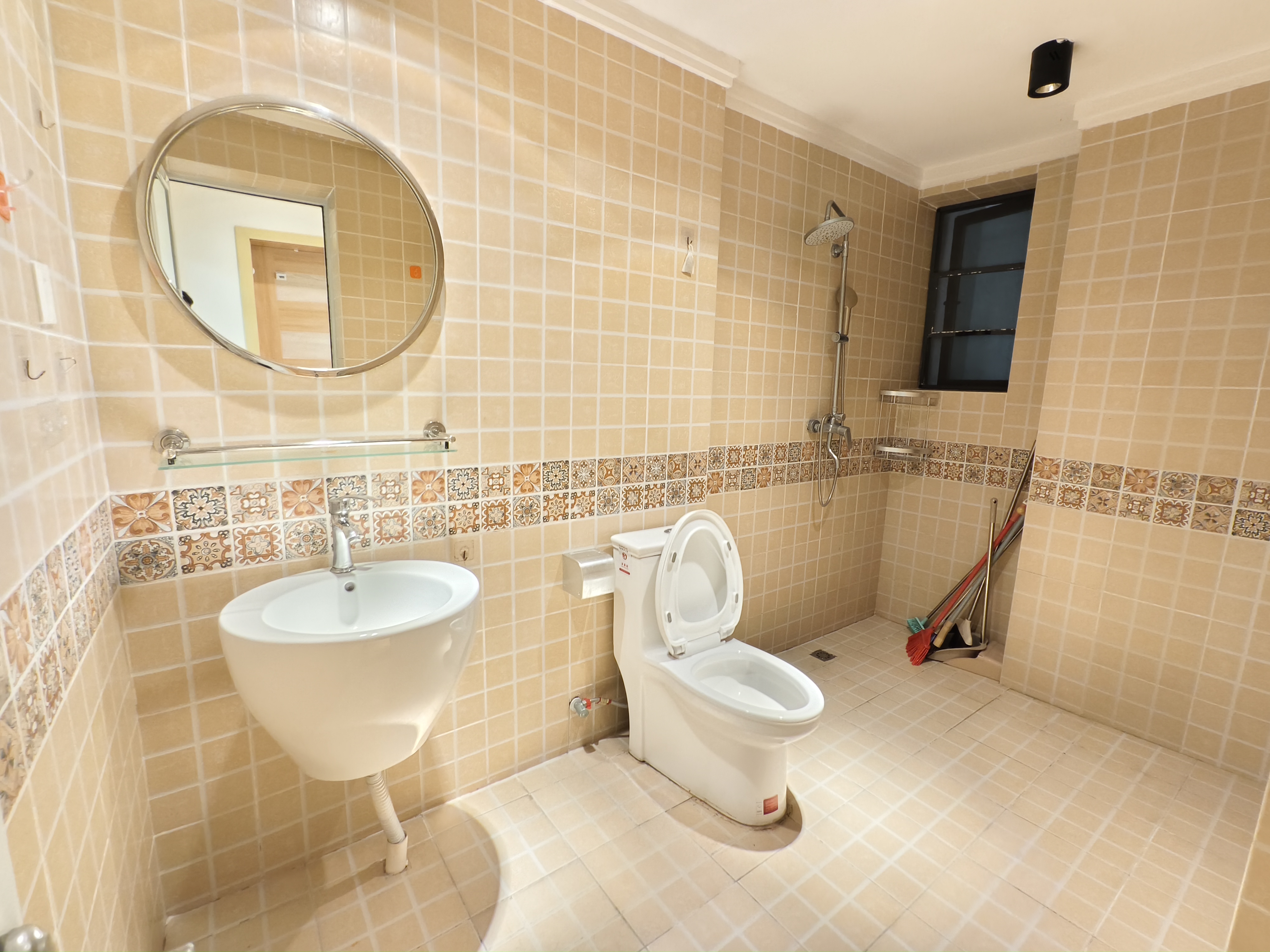 国兴城(C区) 3室2厅1卫 4000.00元/月 国兴城(C区) 3室2厅1卫 4000.00元/月室内图