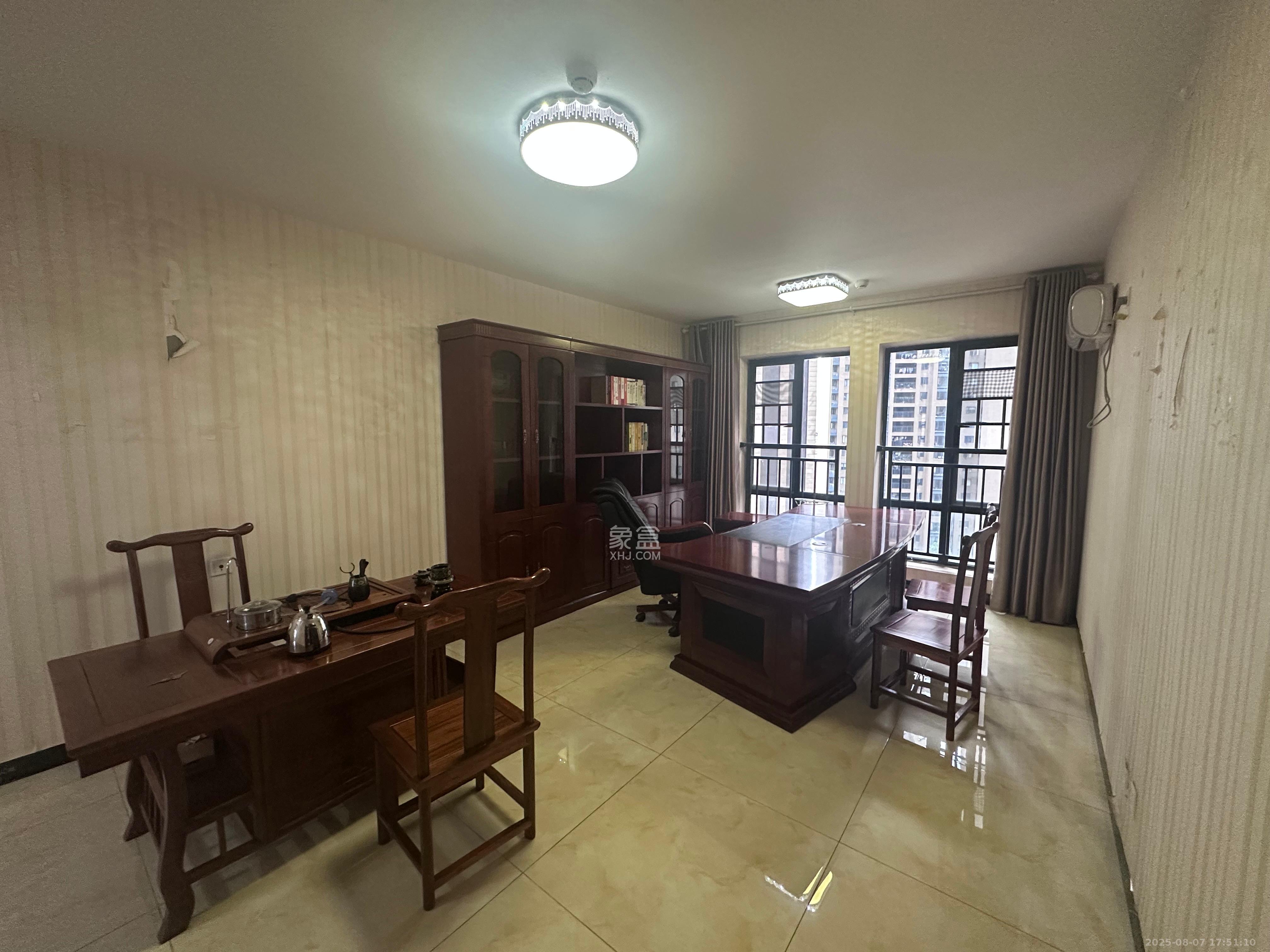 长房天翼未来城 4室2厅2卫 4500.0元/月 长房天翼未来城 4室2厅2卫 4500.0元/月室内图