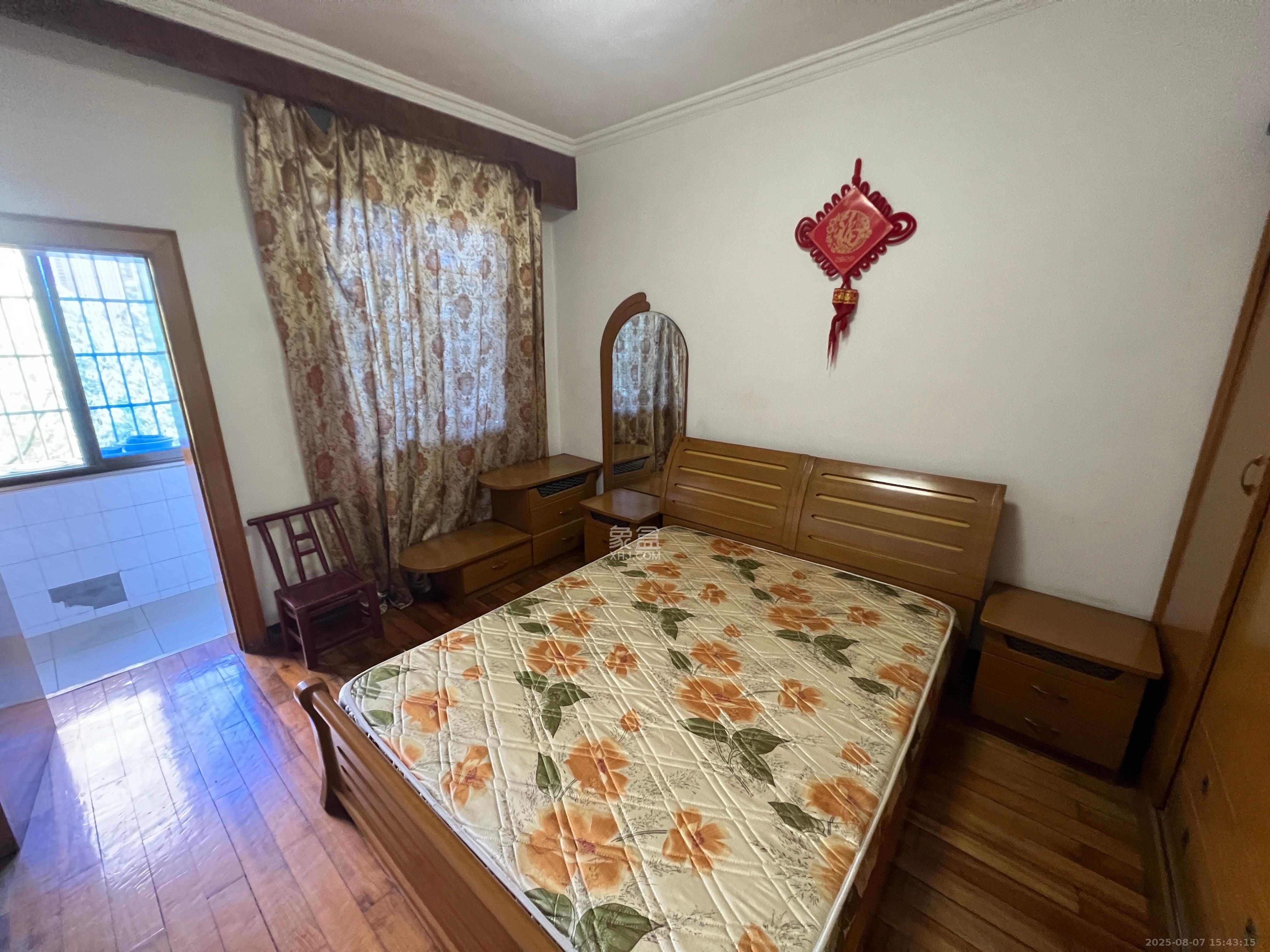 鼓风机械厂宿舍 2室1厅1卫 1200.0元/月 鼓风机械厂宿舍 2室1厅1卫 1200.0元/月室内图