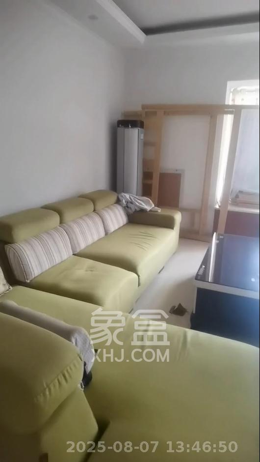 湘府十城（汇财御景湾新寓,汇财国际）  4室2厅2卫   2500.00元/月室内图