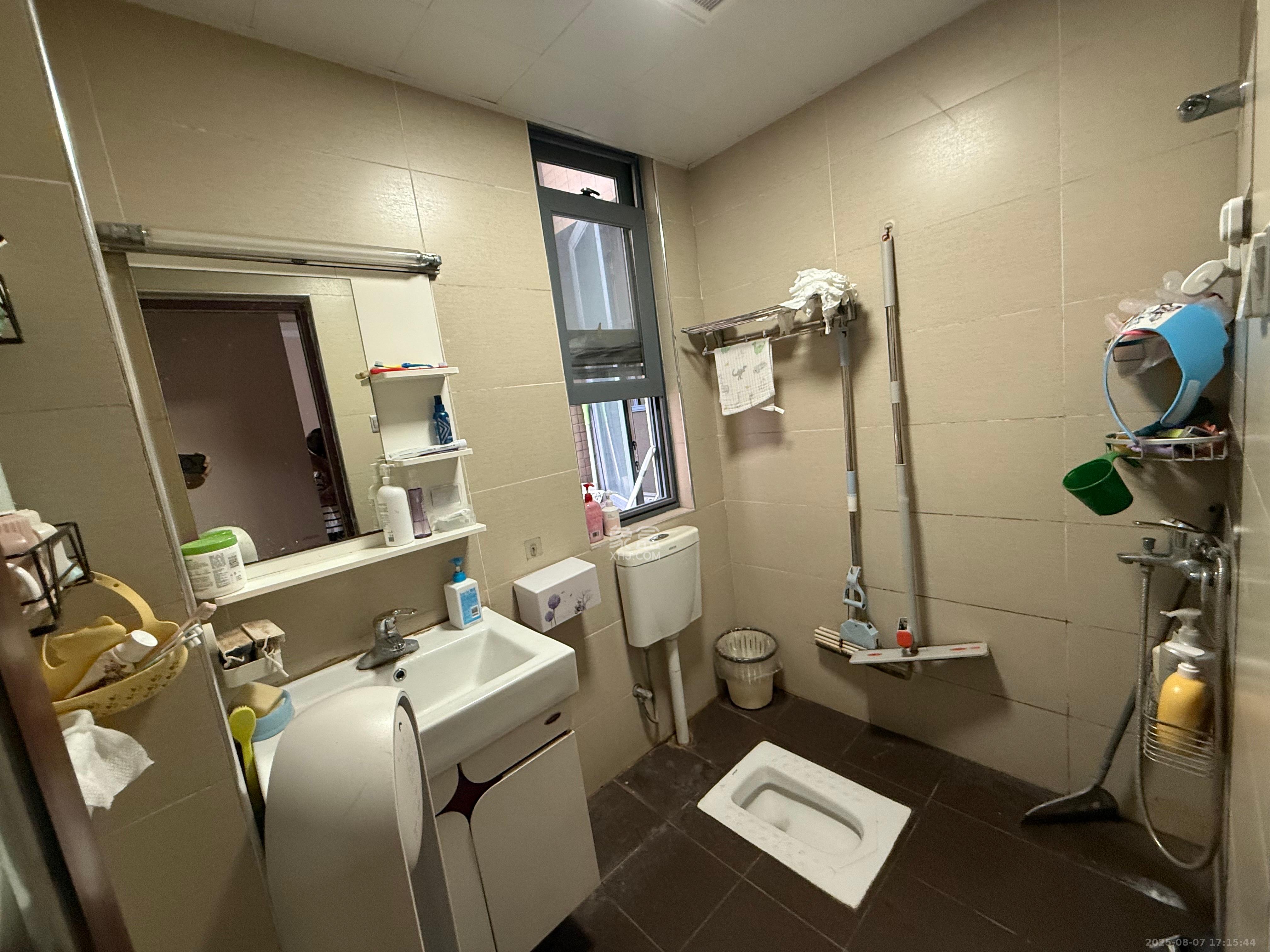 万博汇 3室2厅2卫 4000.0元/月 万博汇 3室2厅2卫 4000.0元/月室内图