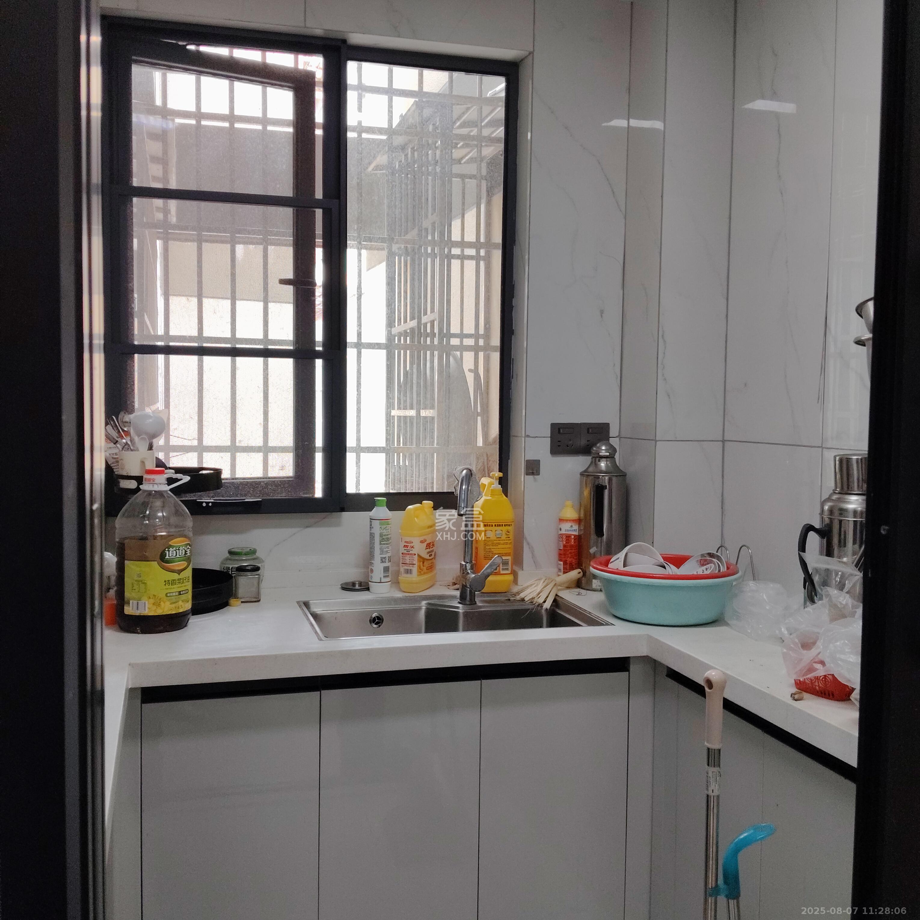 真人桥家园一期 2室1厅1卫 1700.0元/月 真人桥家园一期 2室1厅1卫 1700.0元/月室内图