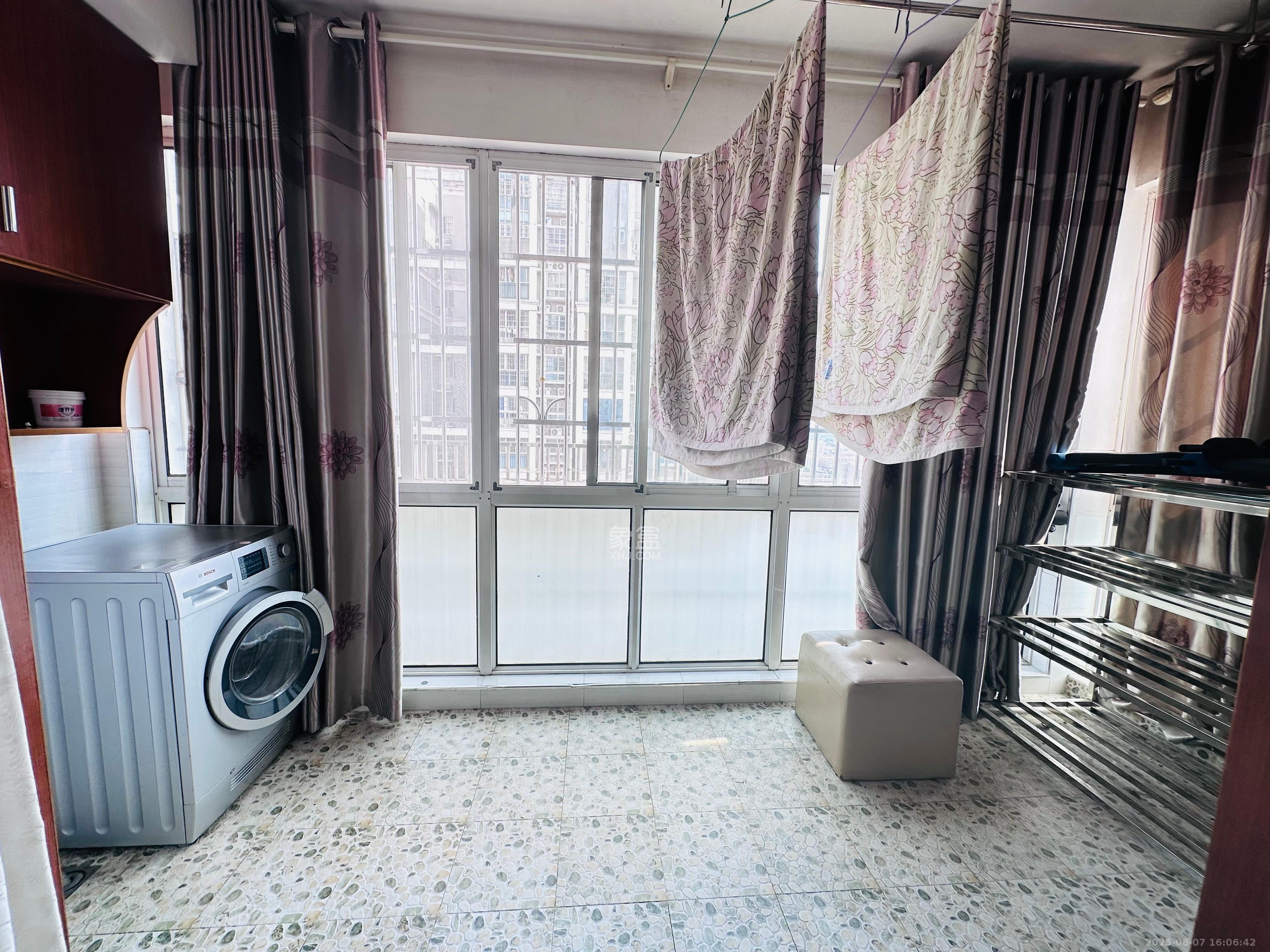 明天一城  3室2厅1卫    1500.0元/月室内图