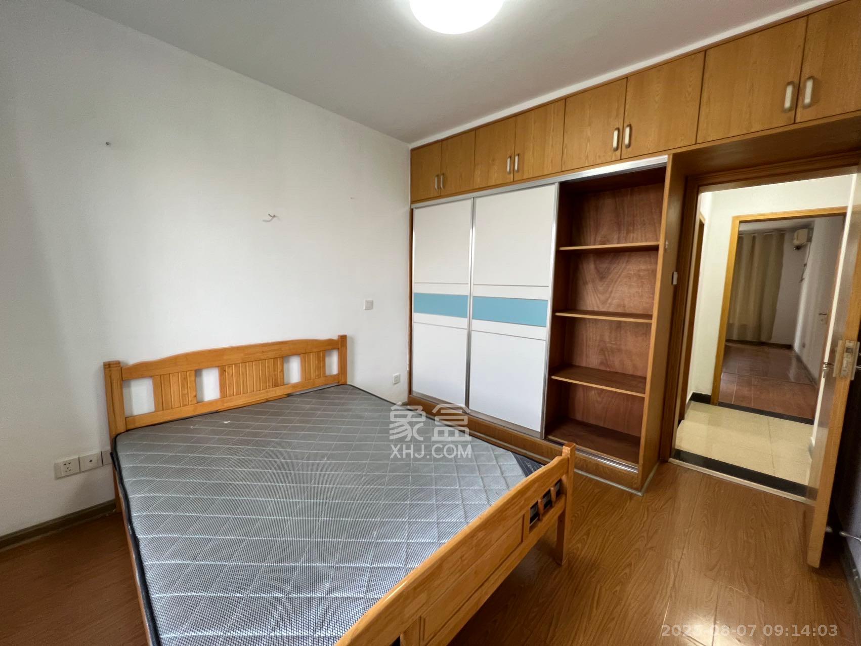 西子花苑  3室2厅2卫   2900.00元/月室内图
