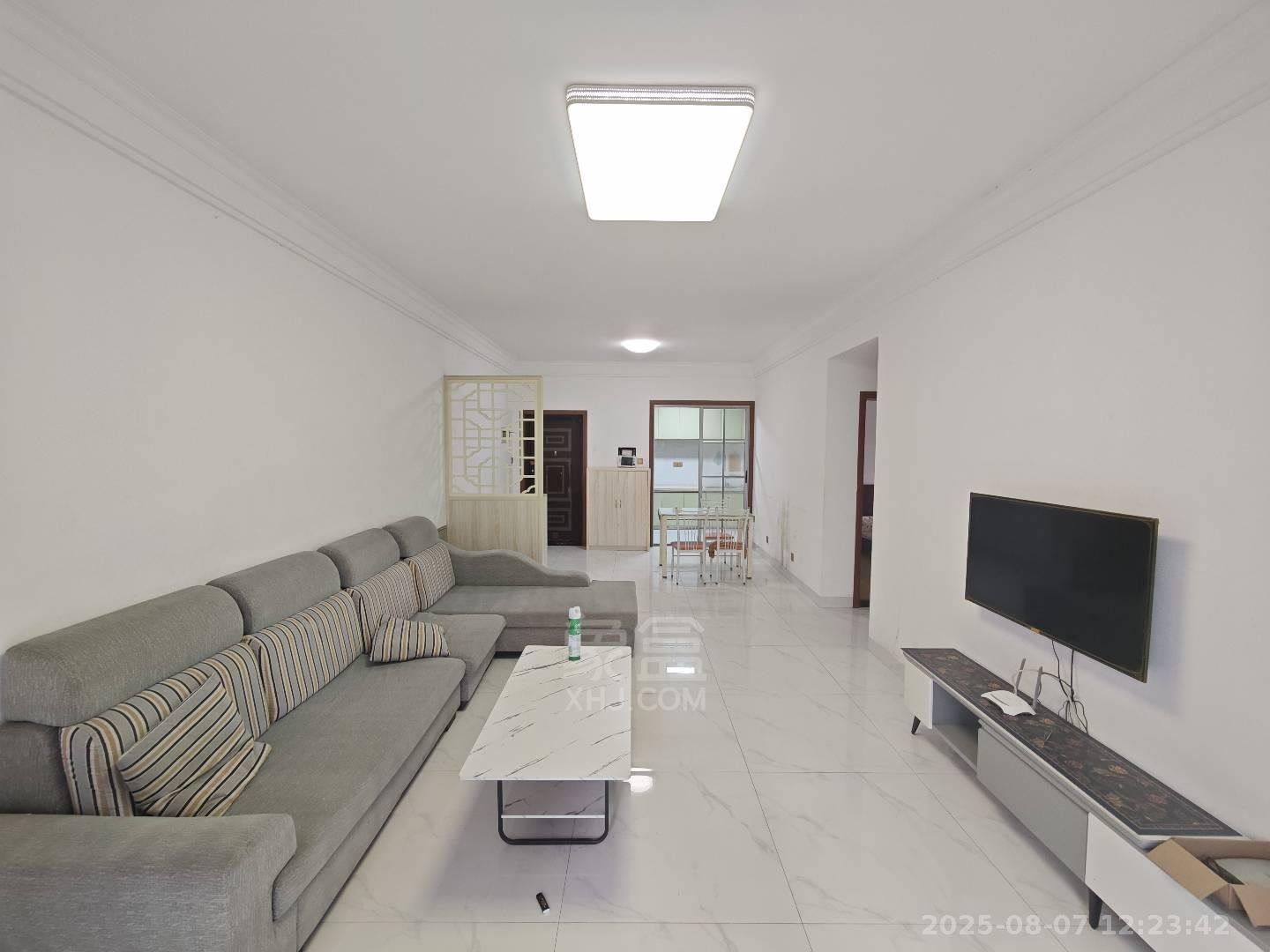 山水洲城华晨第一城 2室2厅1卫 1600.0元/月 山水洲城华晨第一城 2室2厅1卫 1600.0元/月室内图