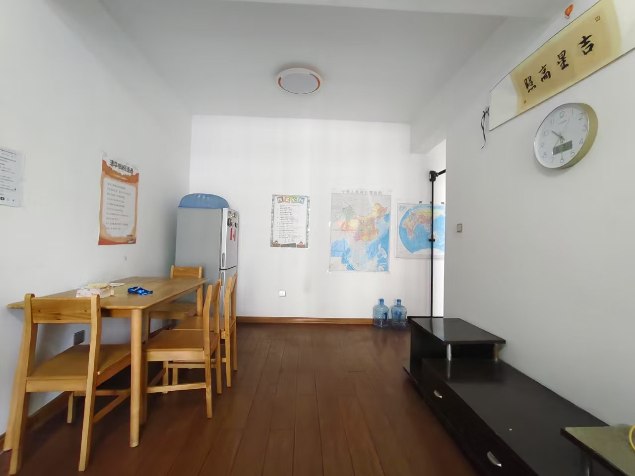 御笔华章  2室1厅1卫   1800.00元/月